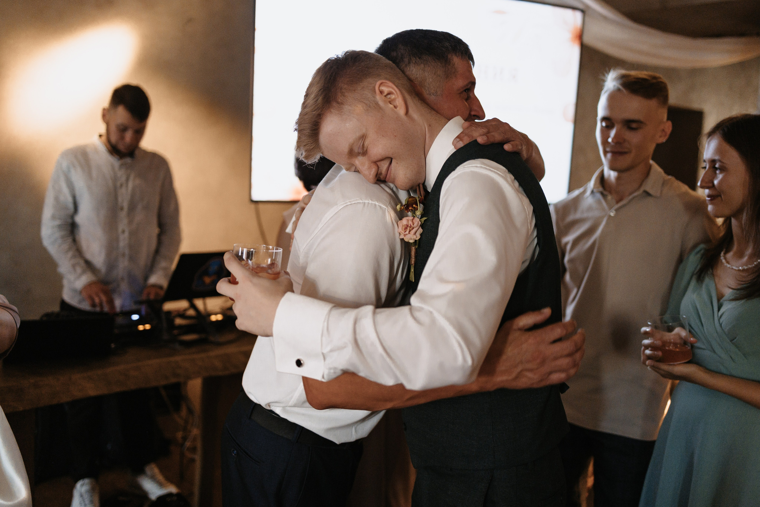 Илья и Ксюша (2024). Свадебный и семейный фотограф в Москве Яна Шувалова