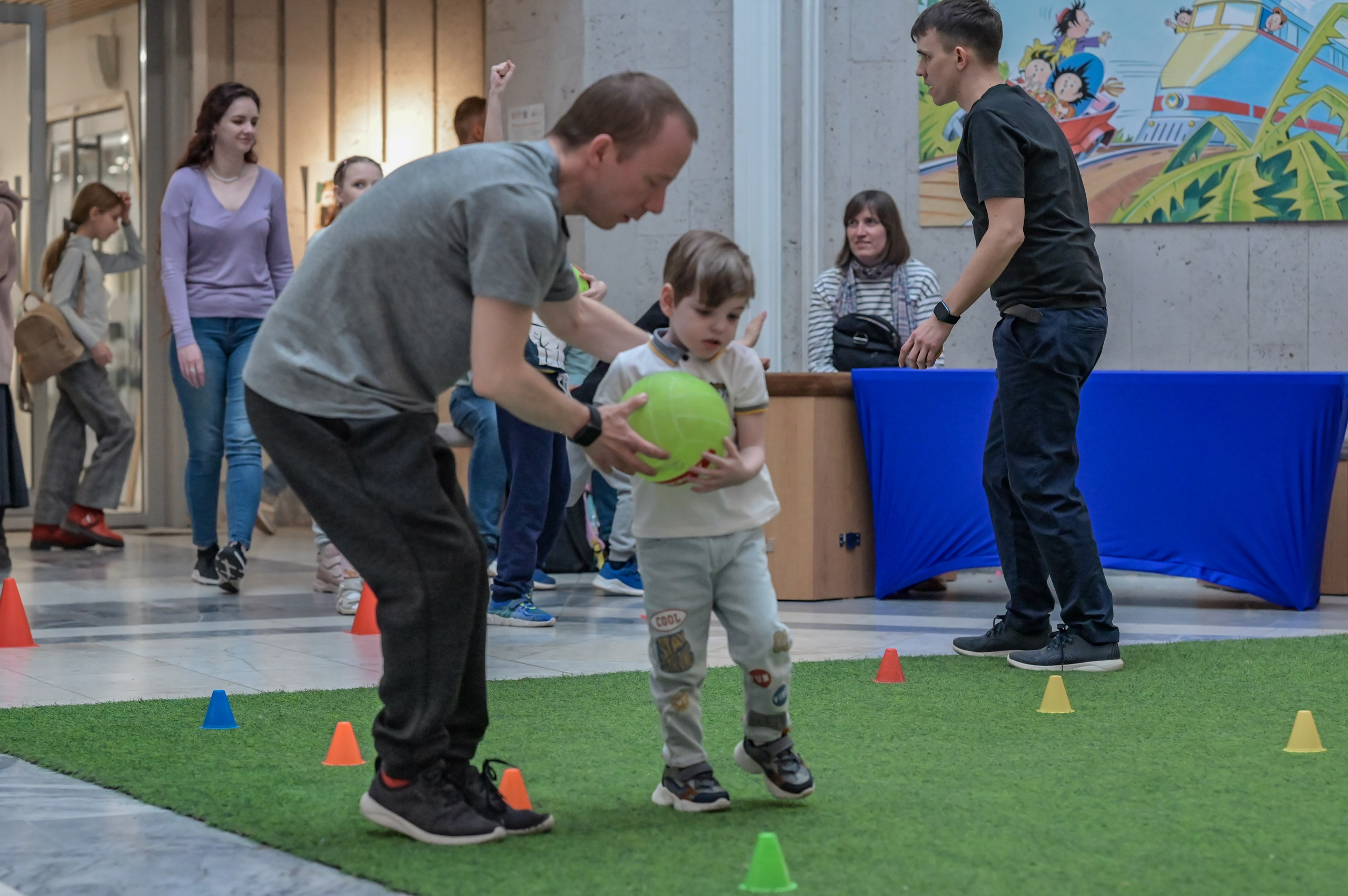 «Люди как люди» РДГБ 2024 г. Семейный и репортажный фотограф в Москве Анастасия Трубкина