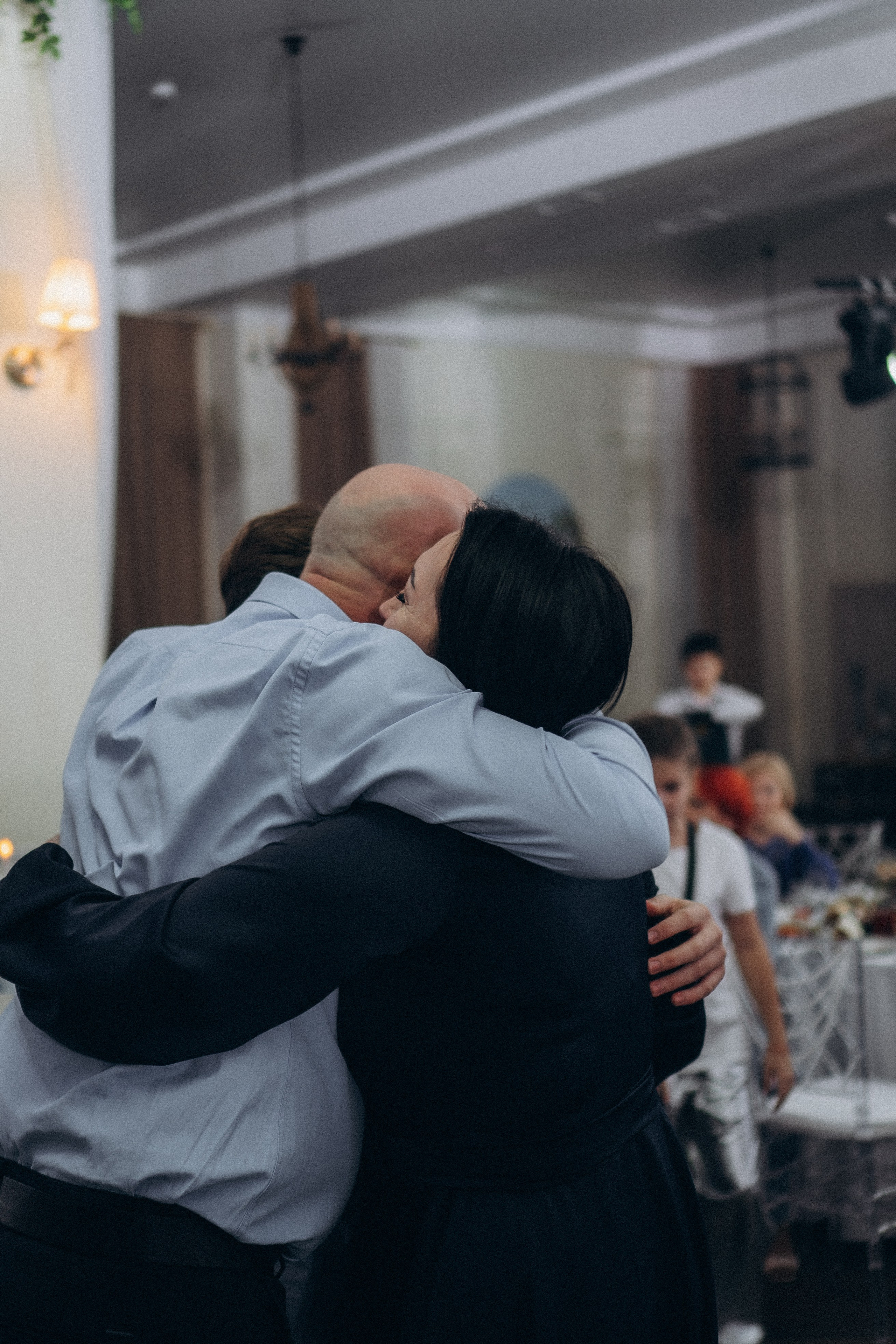 СВАДЕБНАЯ СЬЕМКА СБОРОВ В ОТЕЛЕ И ВЫЕЗД НА ЦЕРЕМОНИЮ (СНЯТО В СИБИРЕ В НИЖНЕВАРТОВСКЕ). Профессиональный фотограф, Санкт-Петербург — Виктория Богомолова