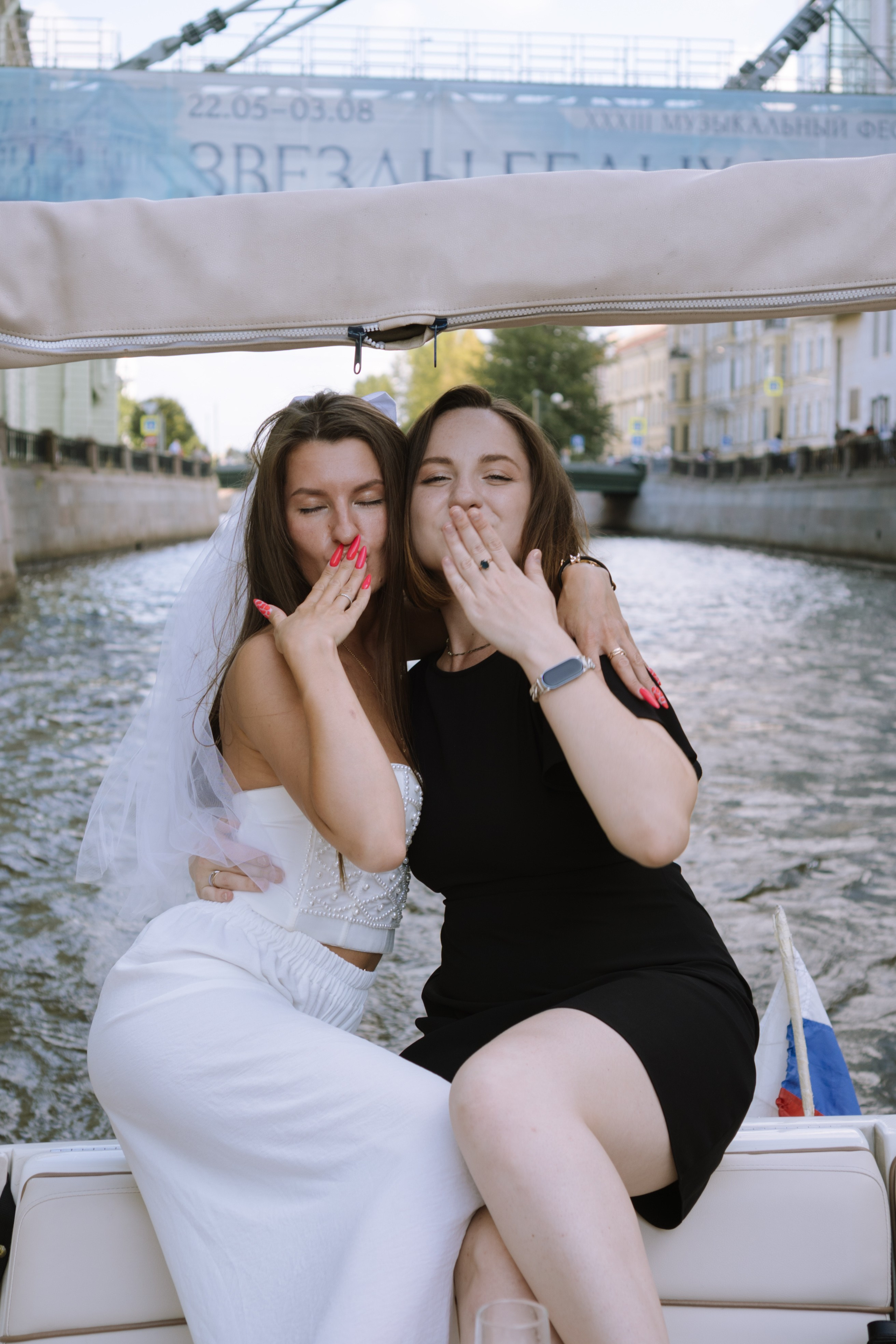 ДЕВИЧНИК НА КАТЕРЕ. Профессиональный фотограф, Санкт-Петербург — Виктория Богомолова