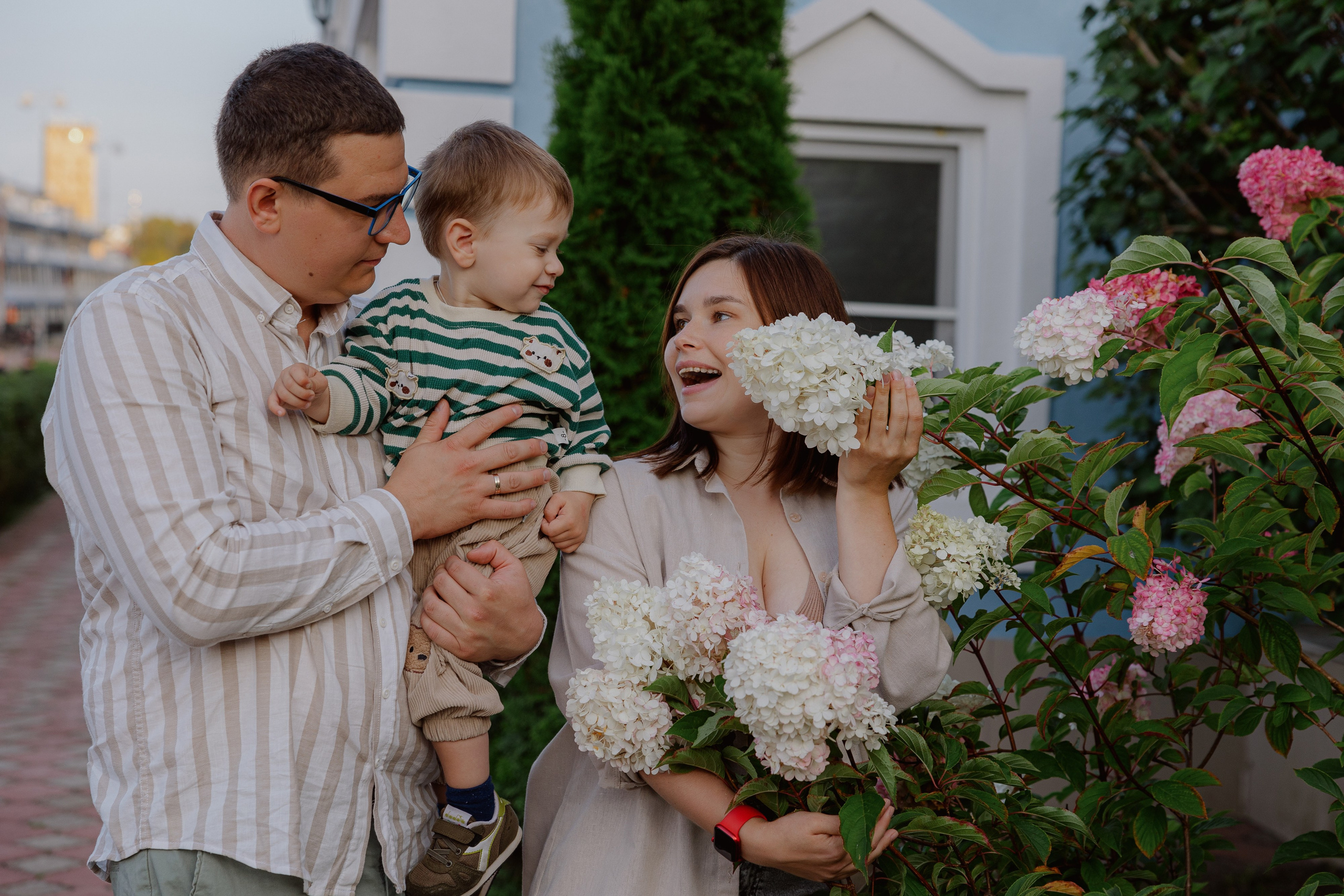 Семейная прогулка на бульваре в Кинешме. Артем Розанов фотограф в Иванове фотограф в Кинешме