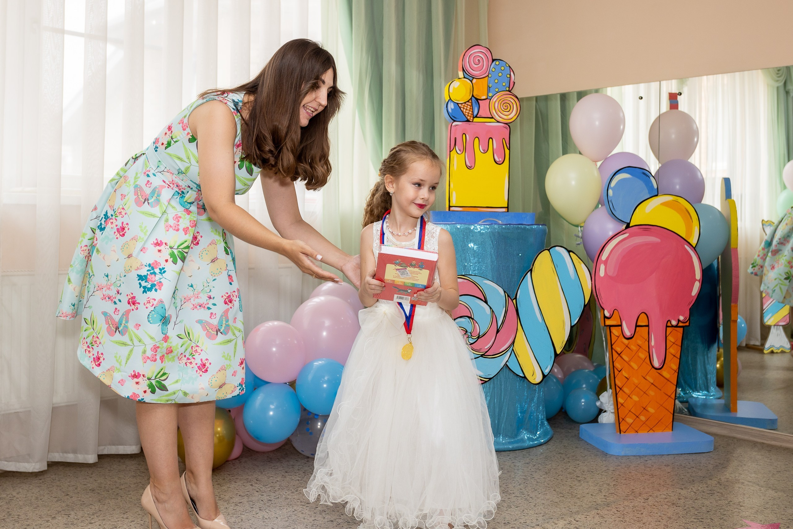 Выпускной Детский сад, 2 часа, 8000. Выпускные альбомы Майкоп, Краснодар Елена Золотарева