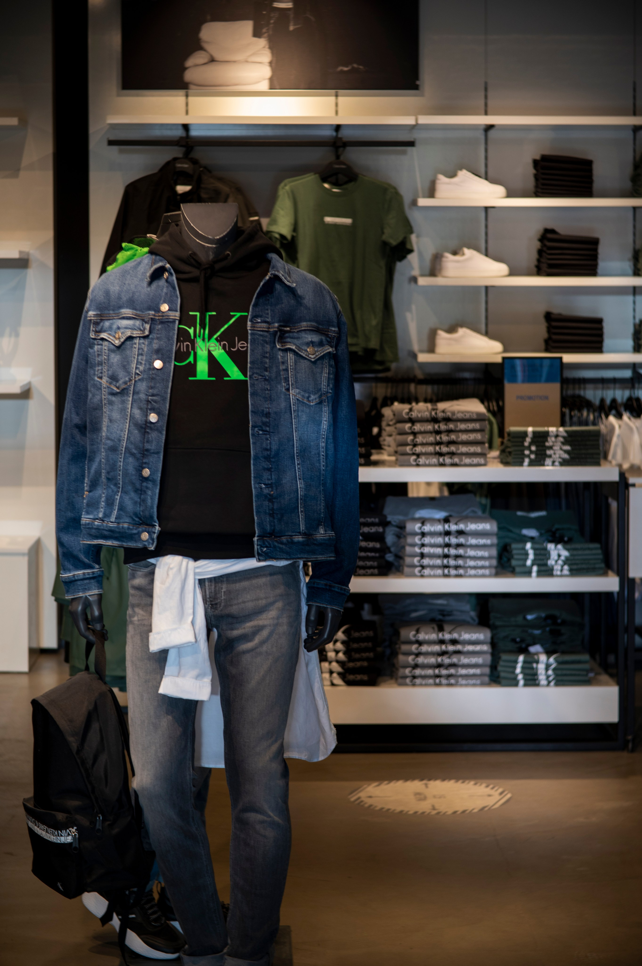 Фотопрогулка апрель 2022. Фотограф Роман Адлер