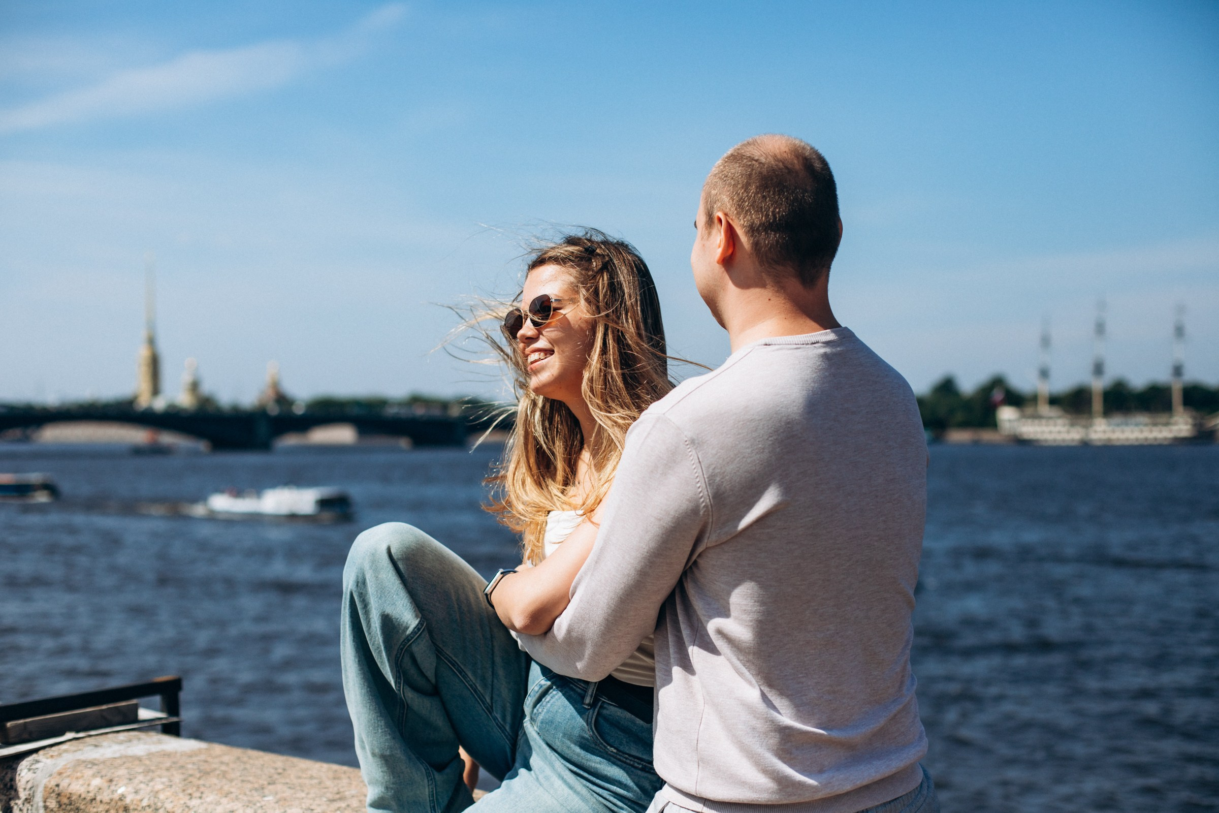 Никита и Надежда в июле. Фотопрогулка в Петербурге. Индивидуальный и семейный фотограф в Санкт-Петербурге