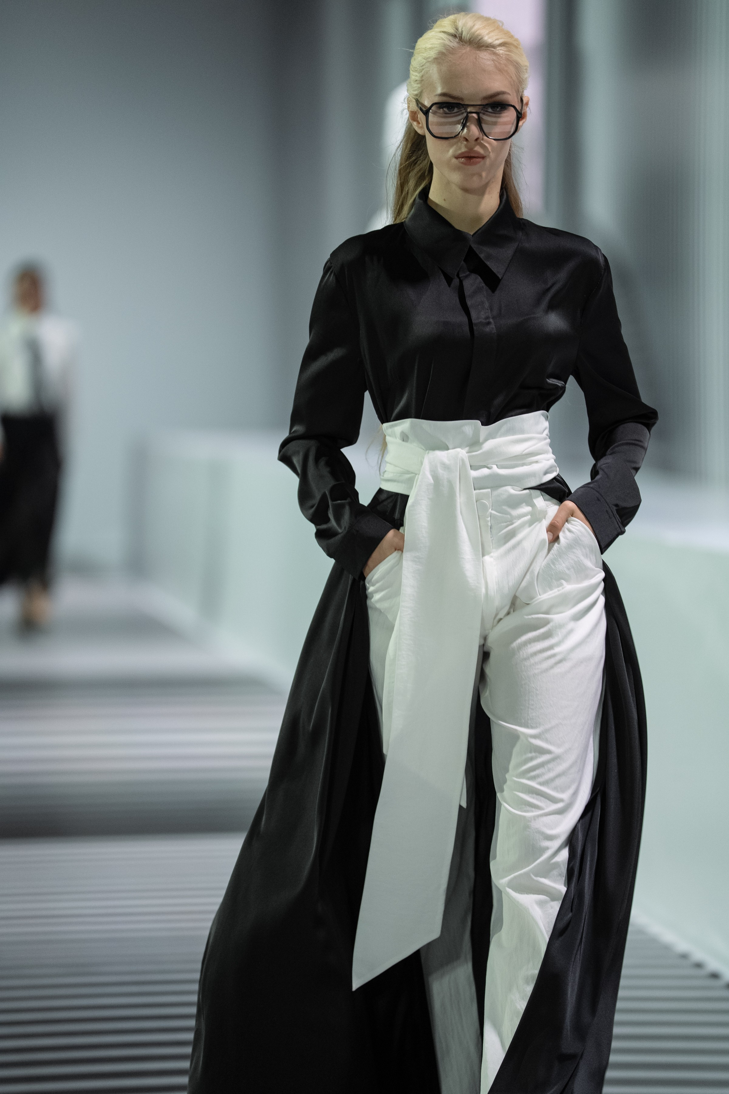 Designer LEILA KHANUM. Сайт Алматинского НЮ АРТ, будуар и фэшн фотографа Дениса Карпенко