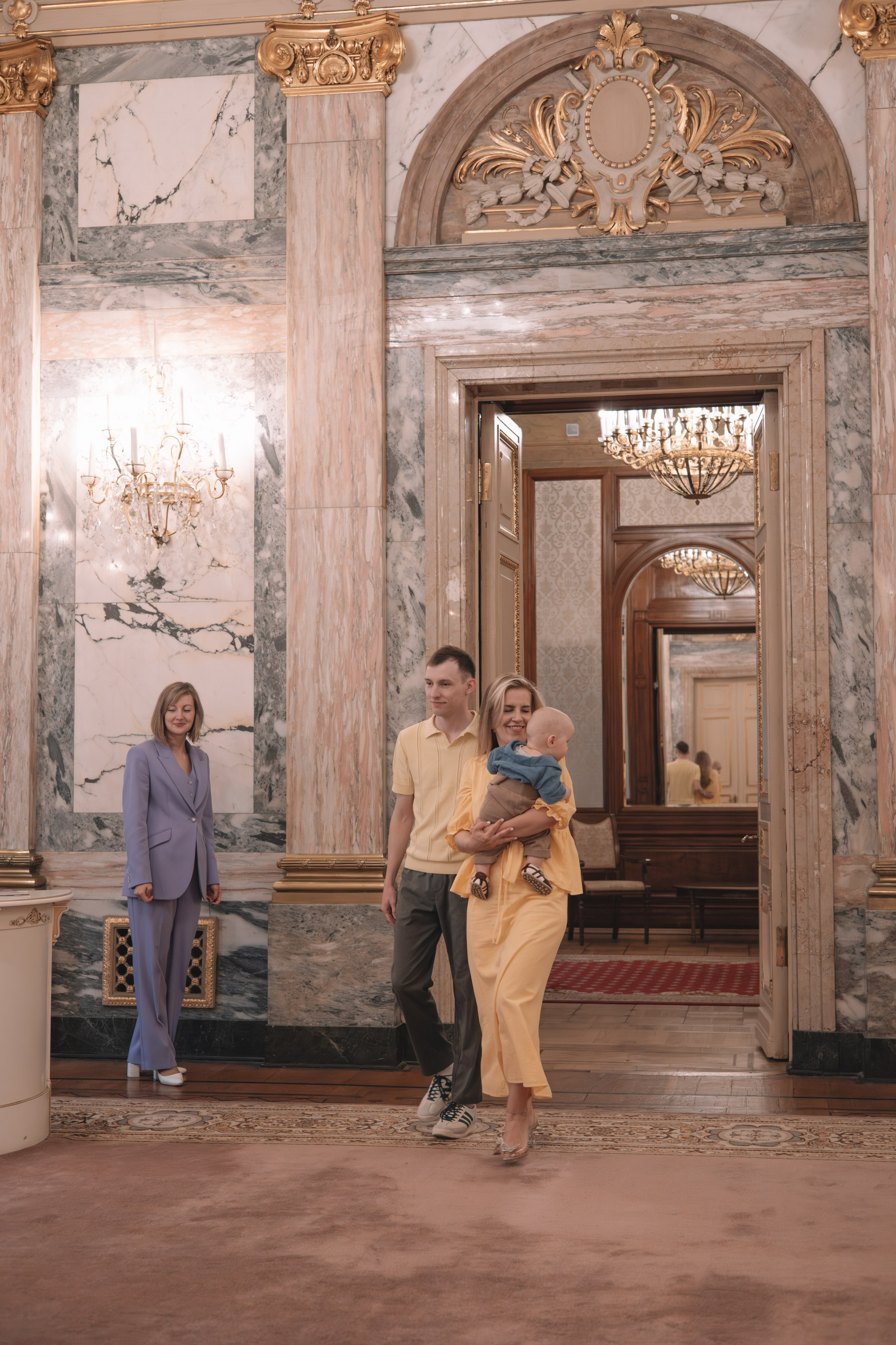 Маленький Петербуржец. Семейный фотограф в Санкт-Петербурге. Запечатление мгновений и ярких воспоминаний в Вашей жизни