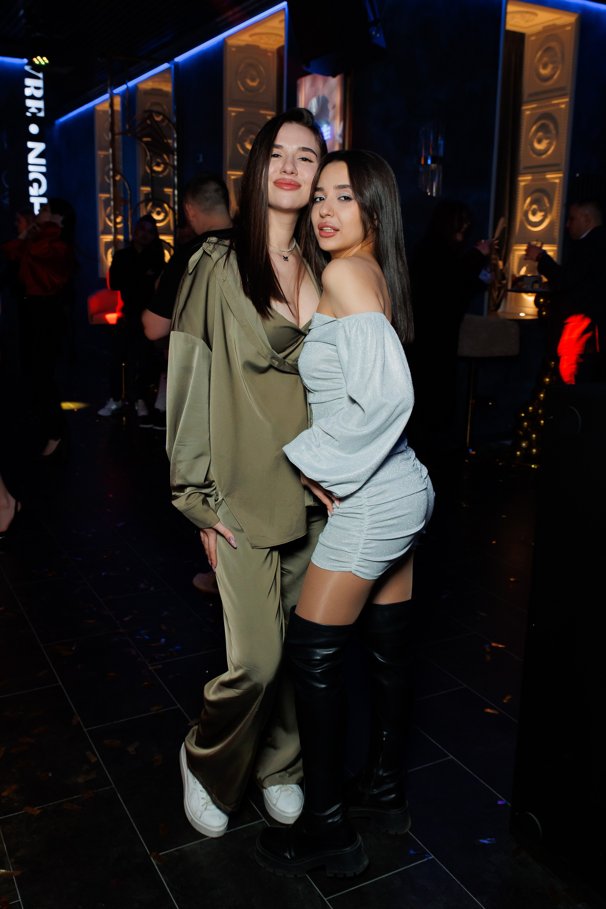 ЛУВР [Открытие Ночного клуба]. СВОИ. ФОТООТЧЕТЫ-СОБЫТИЯ-МЕСТА