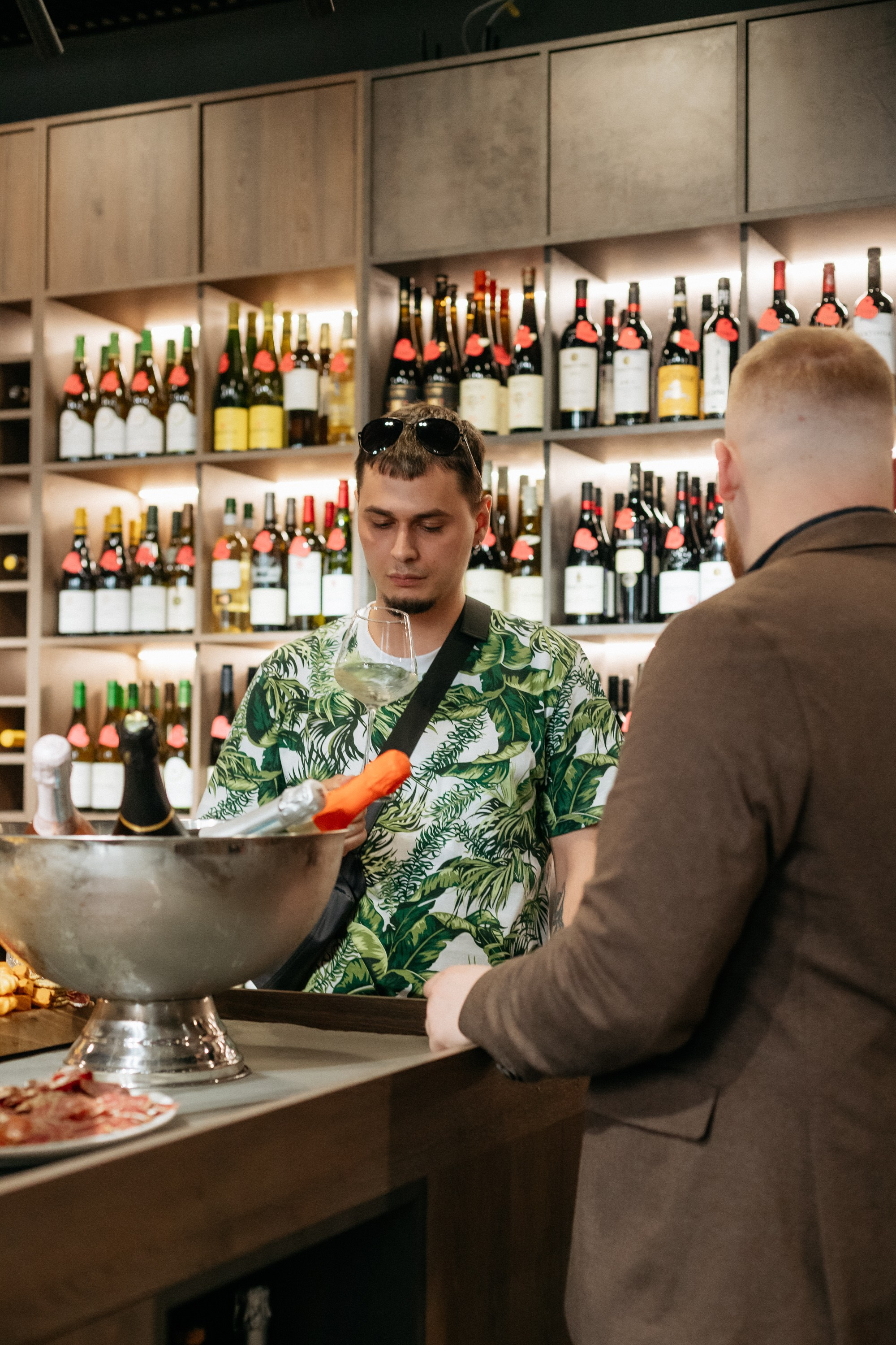 BY SIMPLE ВИНОТЕКА — ОТКРЫТИЕ. СВОИ. ФОТООТЧЕТЫ-СОБЫТИЯ-МЕСТА