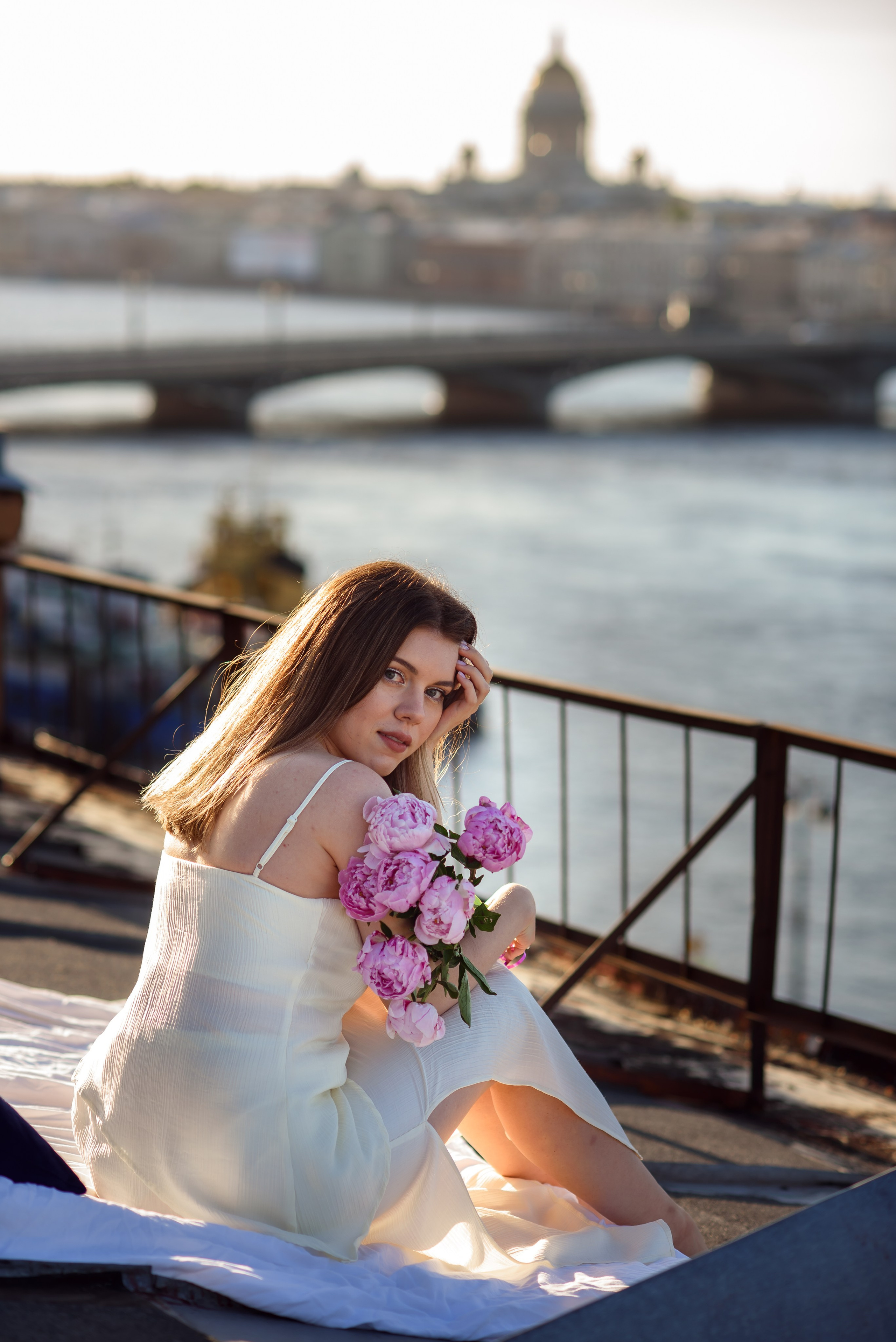 Лавстори. Анастасия Петрович фотограф, фотокорреспондент в Москве и Санкт-Петербурге. Фотосъёмка репортажа, мероприятия, корпоративная съёмка, контент