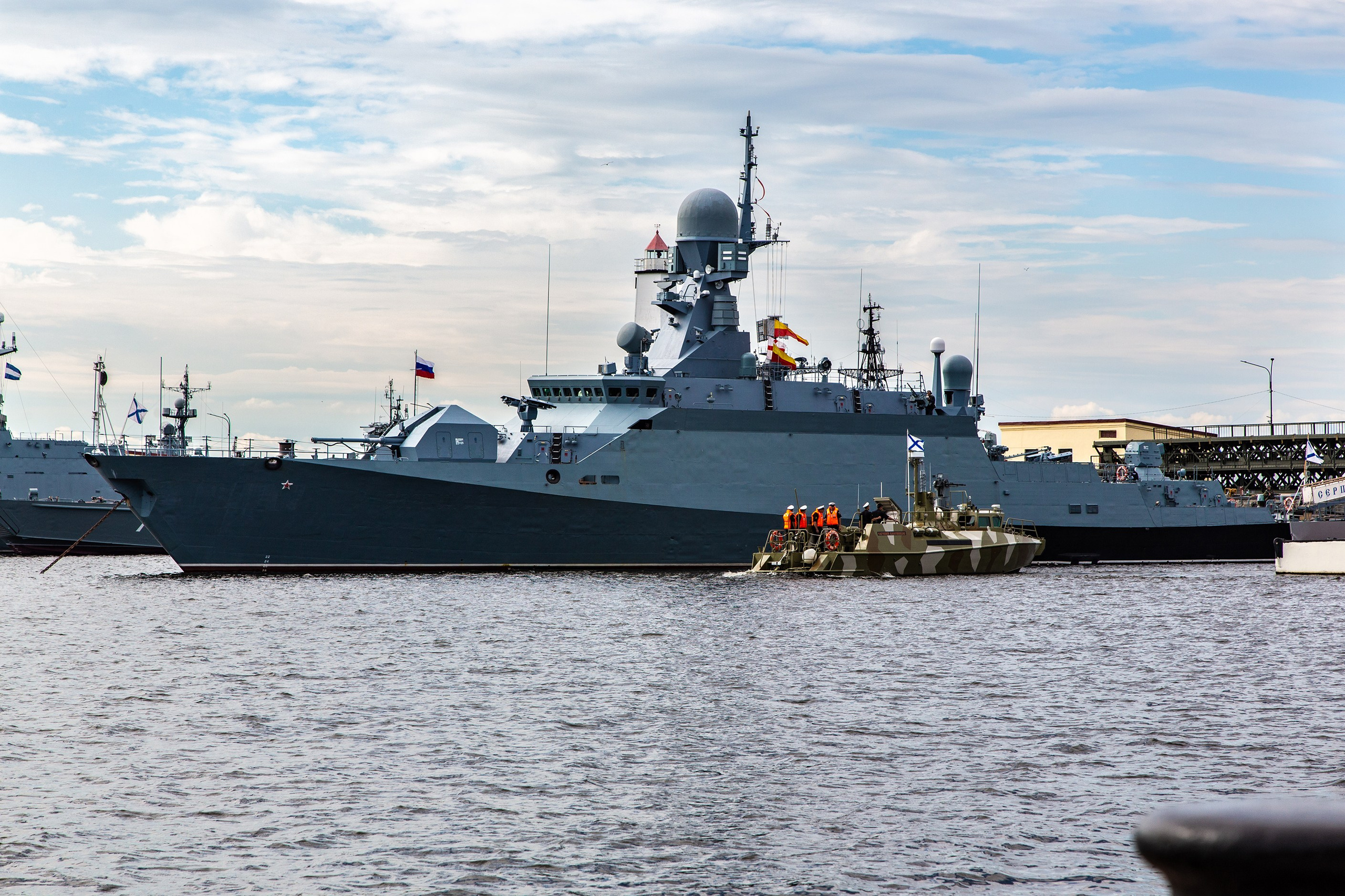 Фотограф и дизайнер Валерий Хотеев