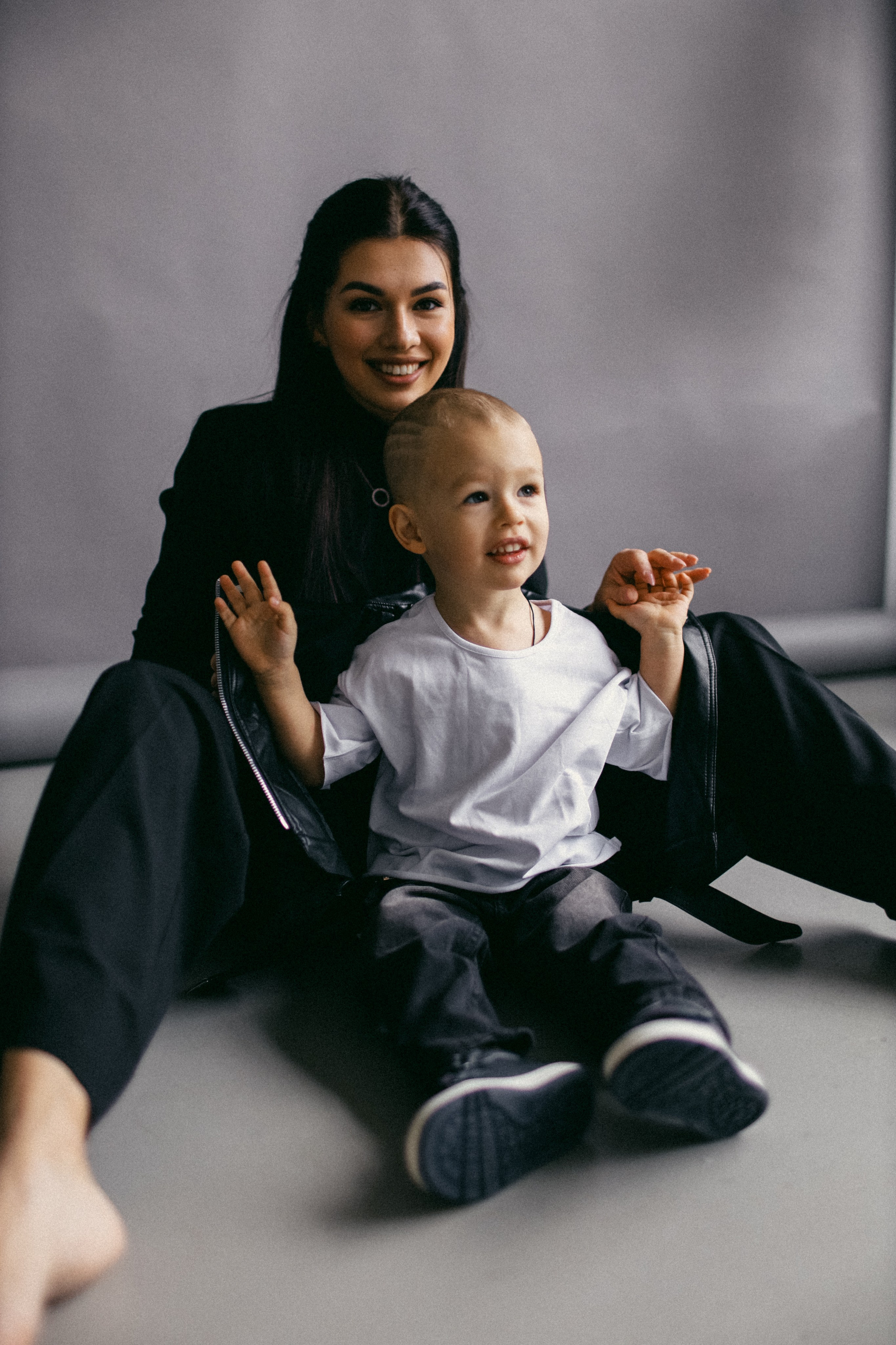 Юля с семьей. Главная