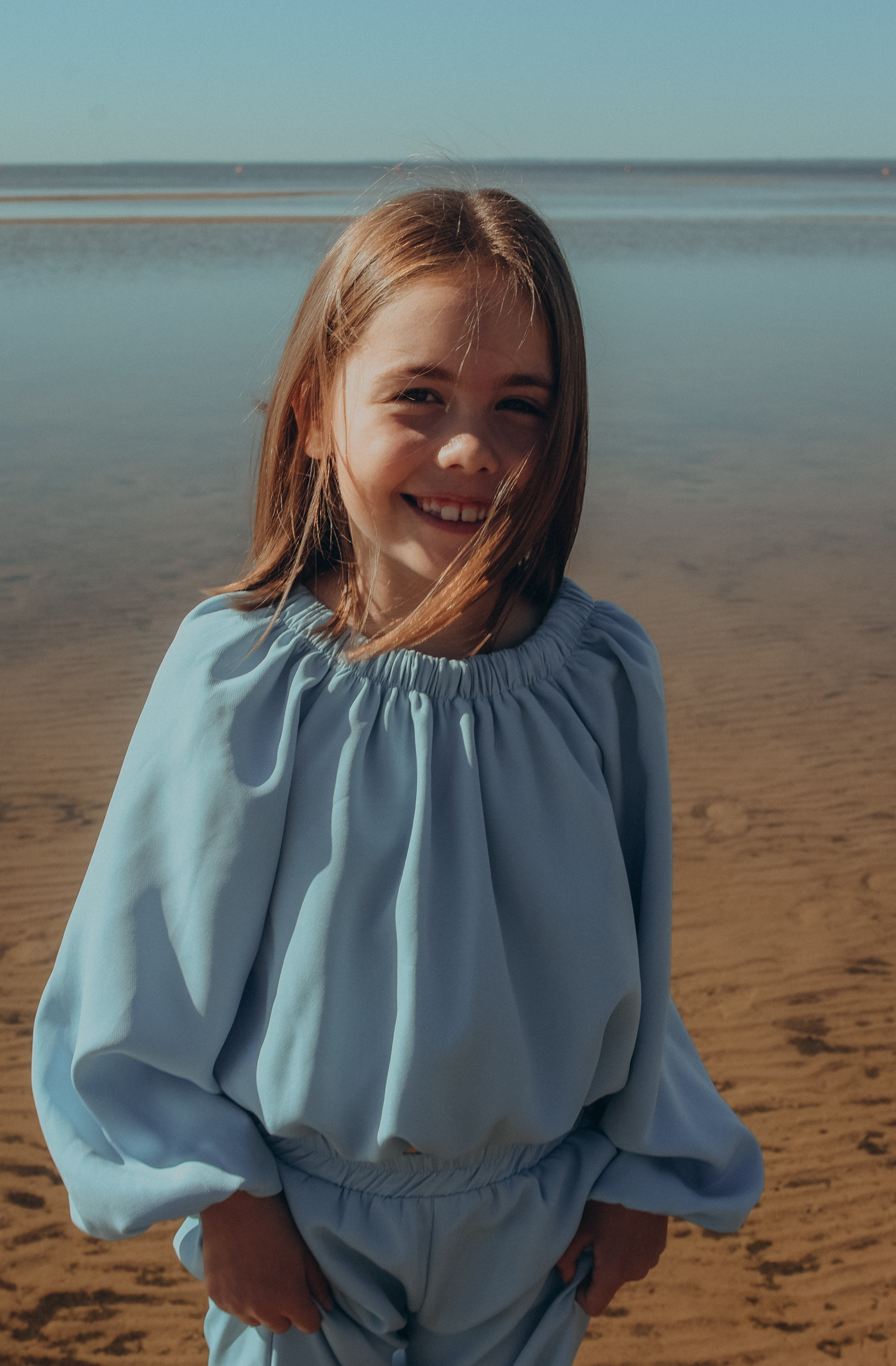 Семейная фотопрогулка на заливе. Алена Виталий Илона Ника. Семейный и свадебный фотограф в Санкт-Петербурге Яна