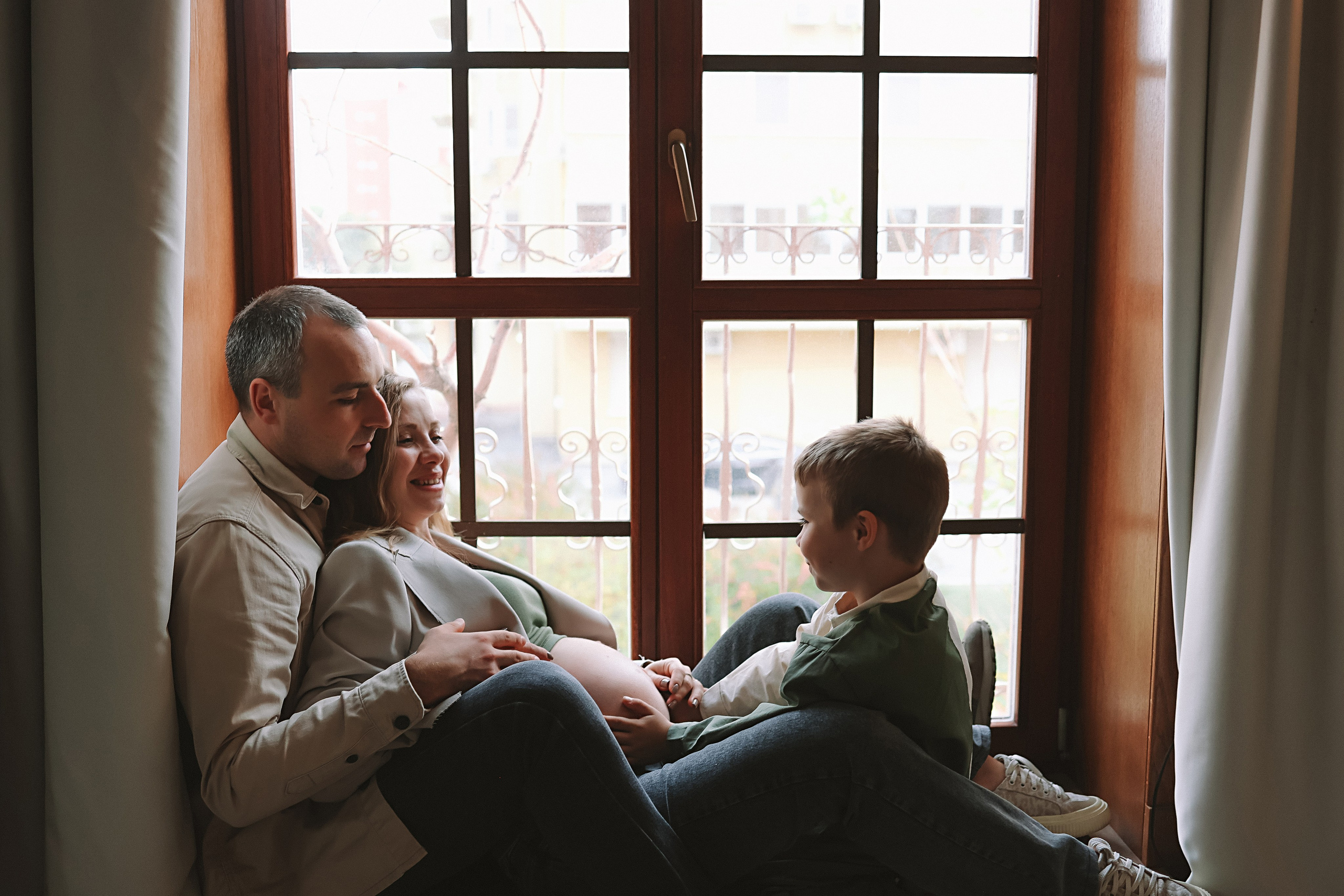 Фататум циклорама и зал. Семейный фотограф Тюмень, фотограф на роды Салмина Мария