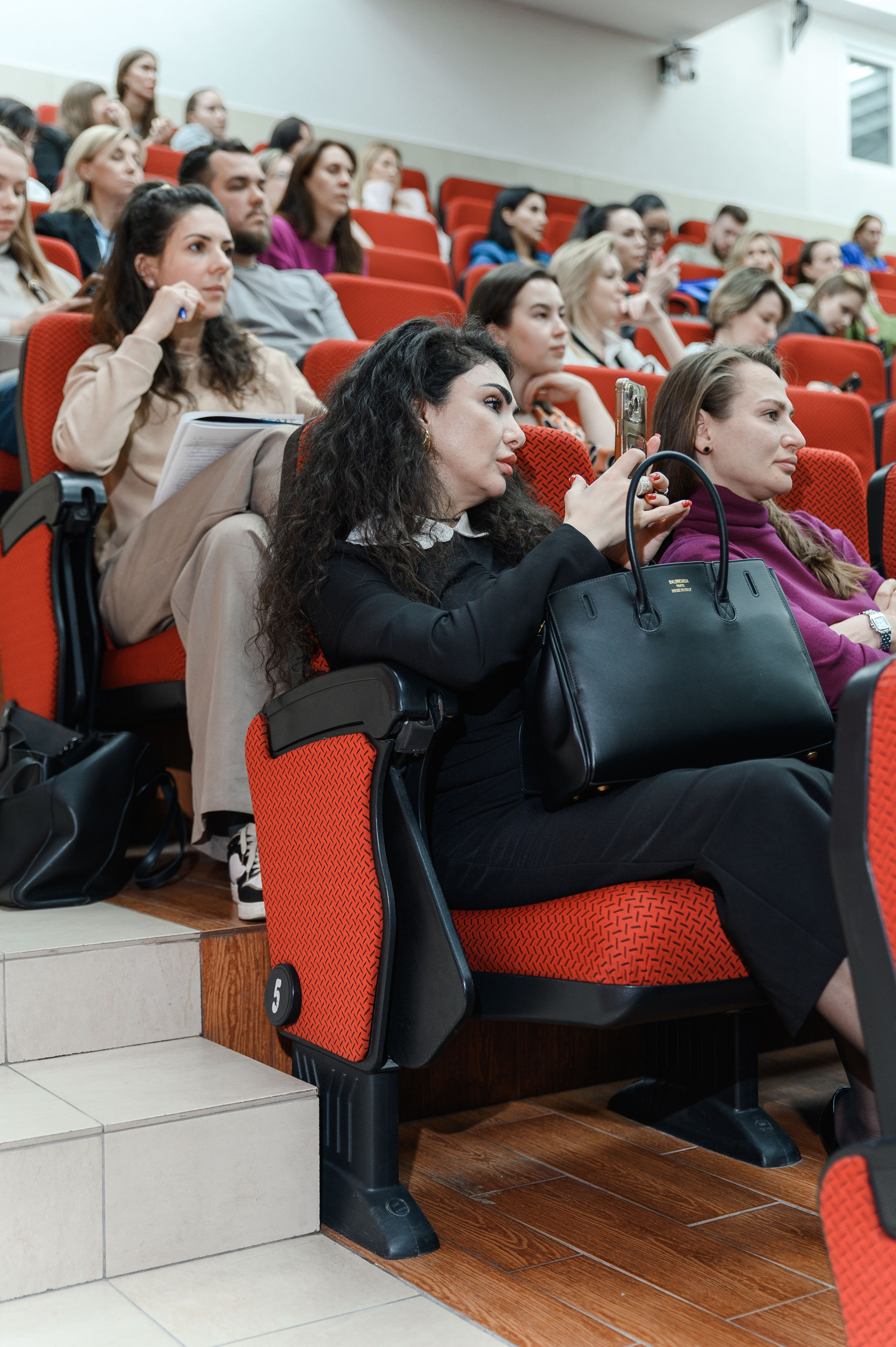 СЛУШАТЕЛИ. PRO-AGELESS