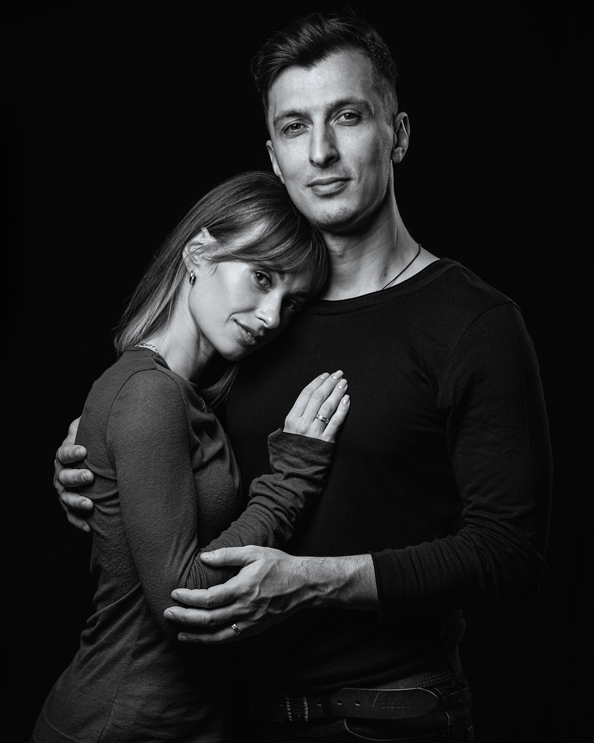 ПАРНЫЙ СТУДИЙНЫЙ ПОРТРЕТ. Антон Тимошевский, профессиональный портретный фотограф в Москве и Орле