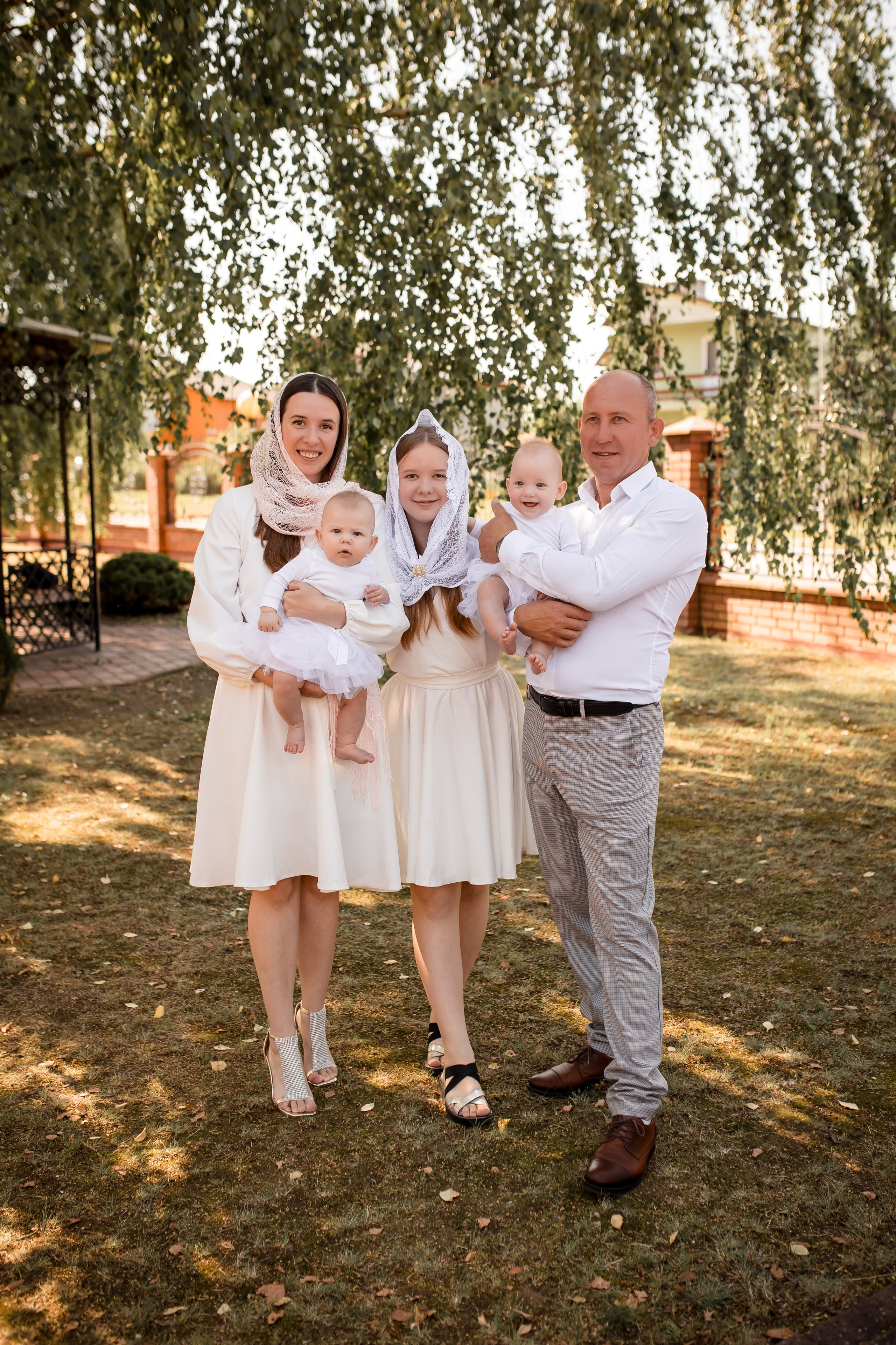 Крещение Милании и Эмилии