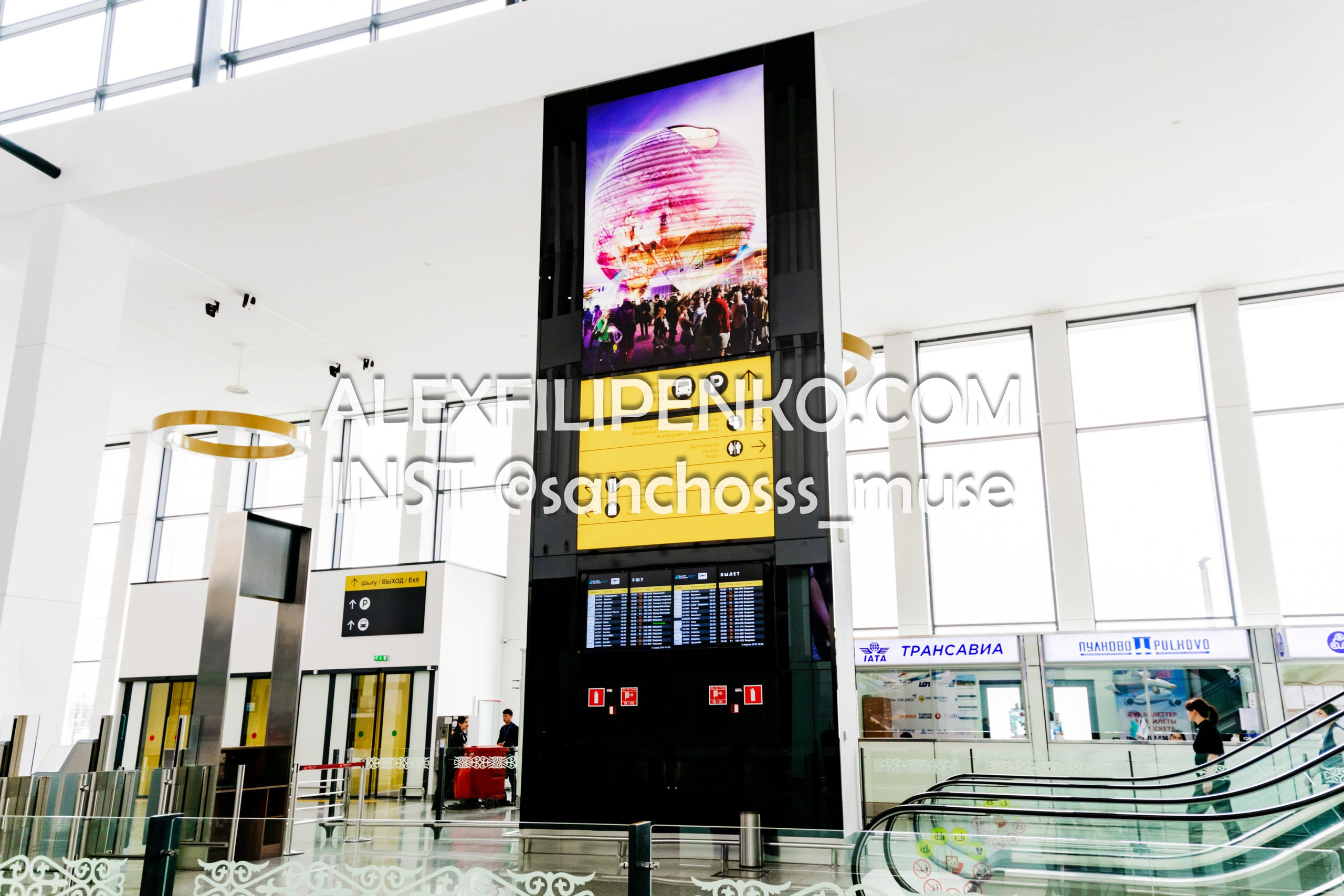 Фотосъемка для рекламного оператора MYD Production в Аэропорту Астаны. Фотограф интерьера недвижимости и архитектуры в Астане