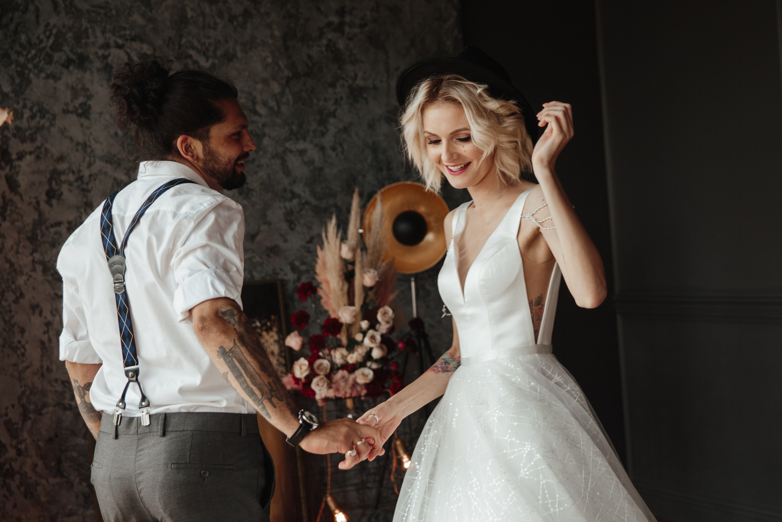 Роман и Марго. Свадьба в студии. Саша Потапкин Фотограф. Сочи, Екатеринбург, Москва