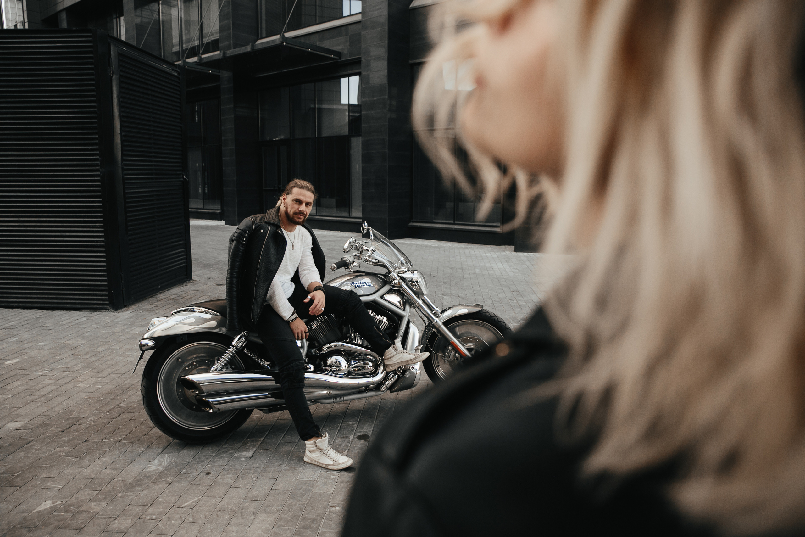 Alex & Harley. Street portrait. Саша Потапкин Фотограф. Сочи, Екатеринбург, Москва