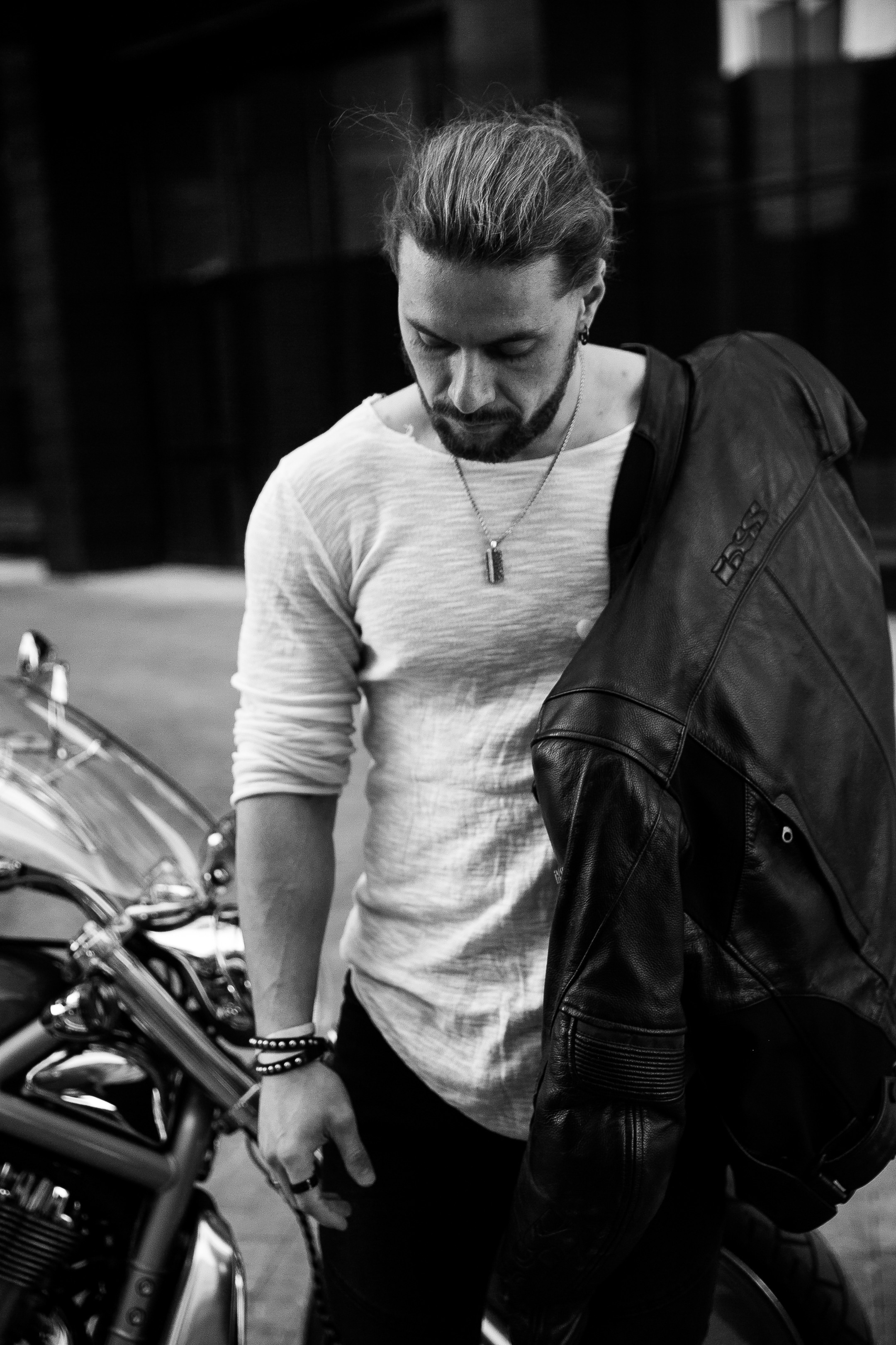 Alex & Harley. Street portrait. Саша Потапкин Фотограф. Сочи, Екатеринбург, Москва