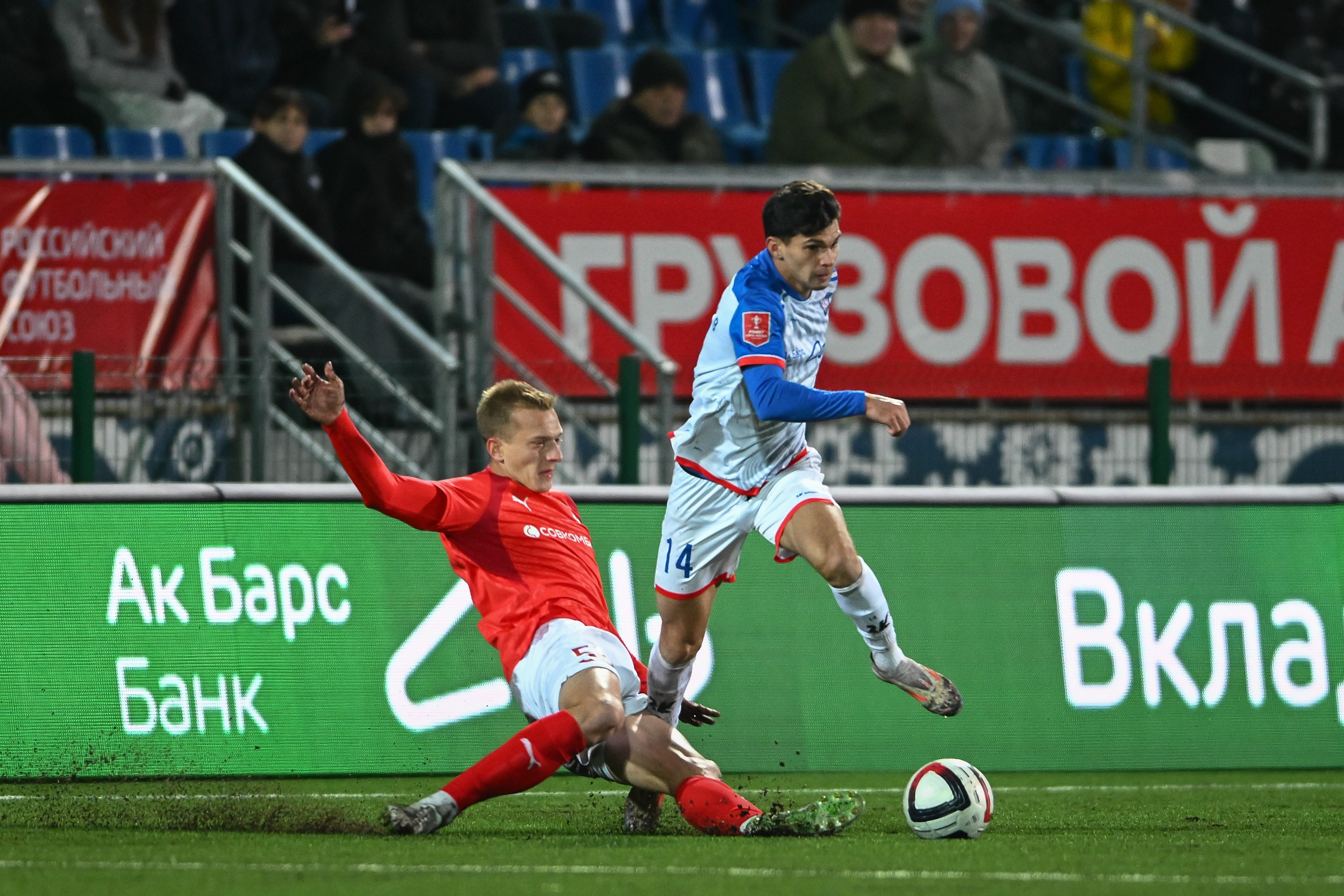 Фотограф на футбол. Спортивный и репортажный фотограф в Казани Вячеслав Сатонин