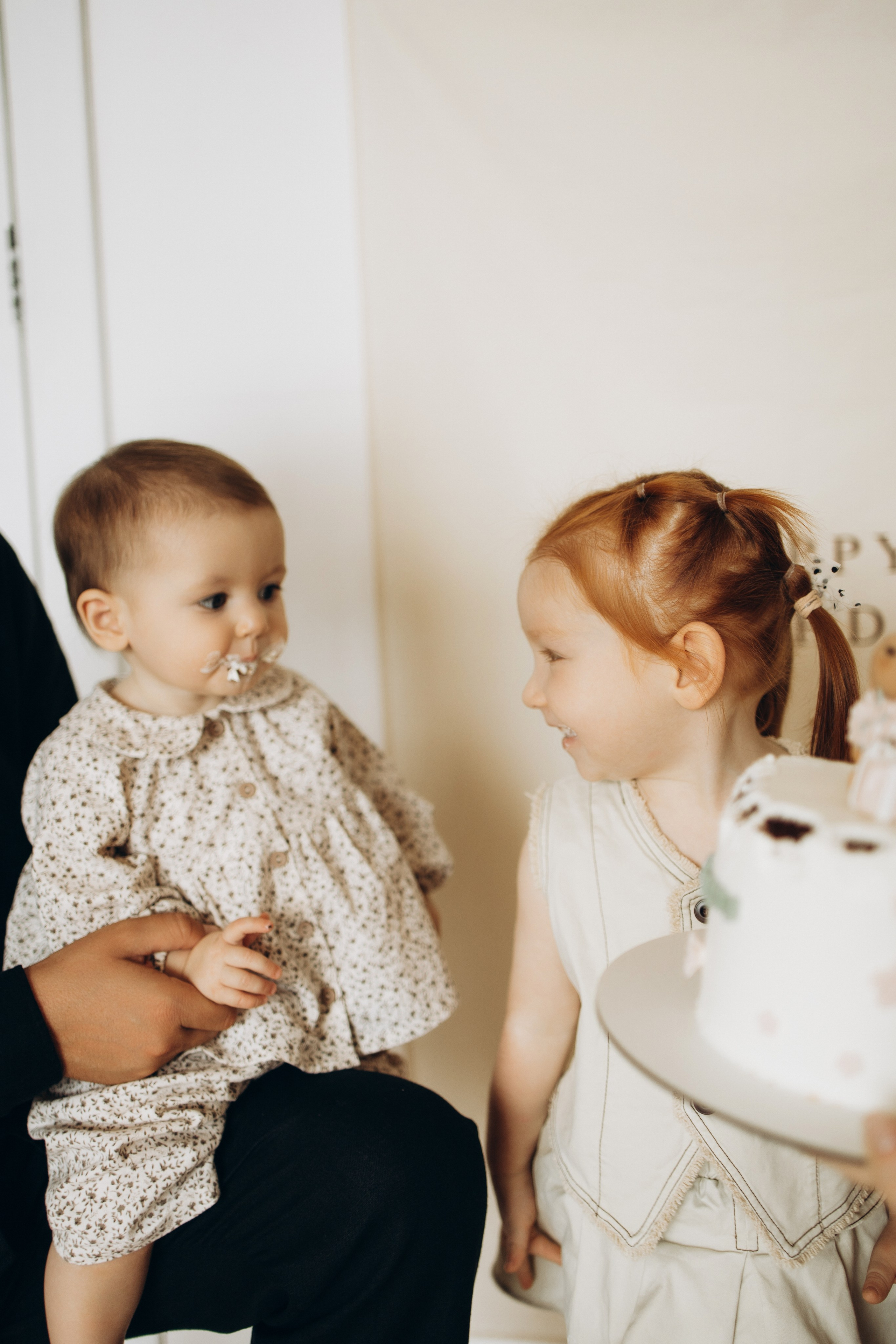 Эмилии годик. Самый теплый фотограф в Краснодаре Рябоконь Ксения