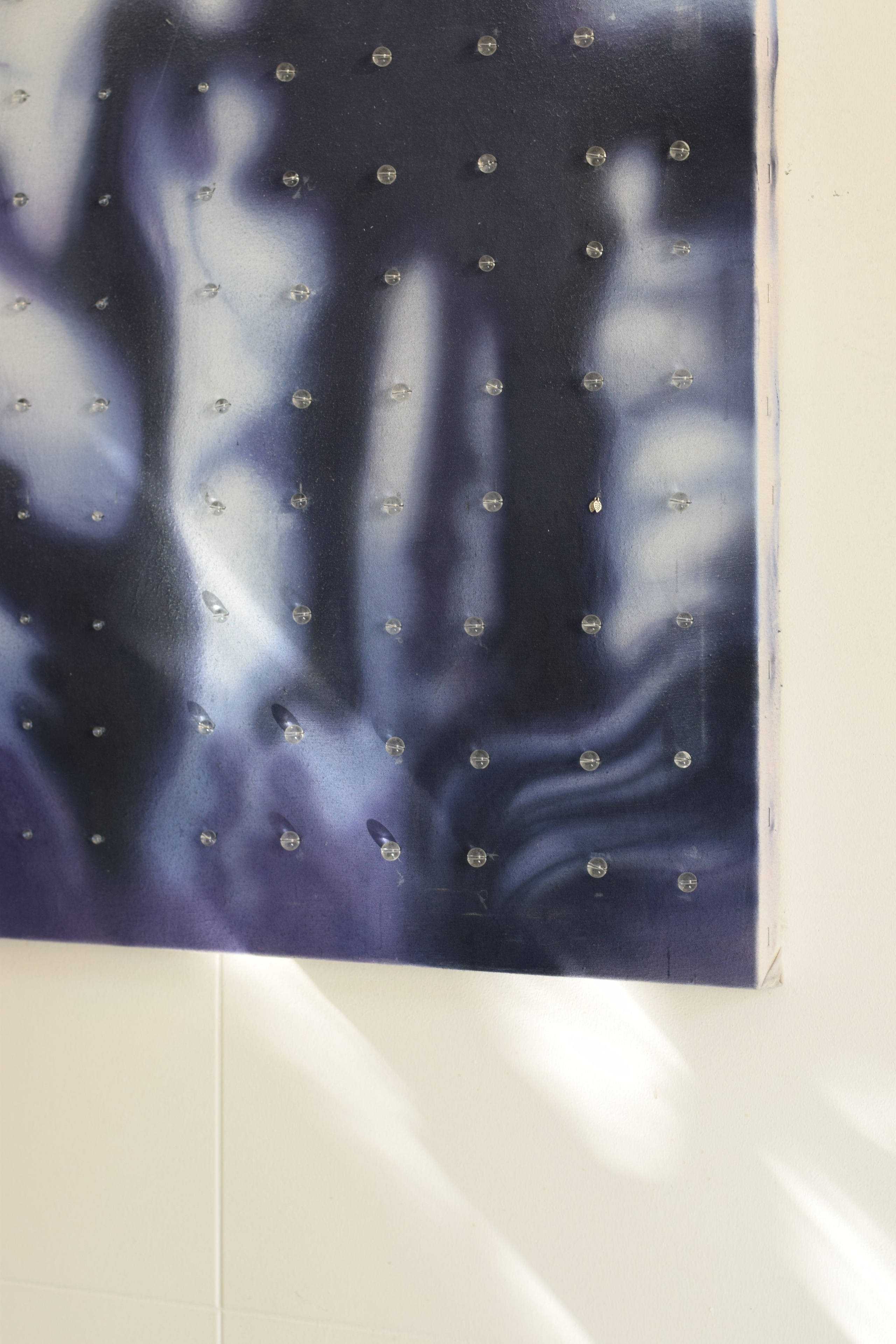 ПРЕДЧУВСТВИЕ СКВОЗЬ ТИШИНУ — ДВИЖЕНИЕ, КОТОРОМУ ЕЩЕ НЕ ДАЛИ ИМЯ. Contemporary artist based in Moscow