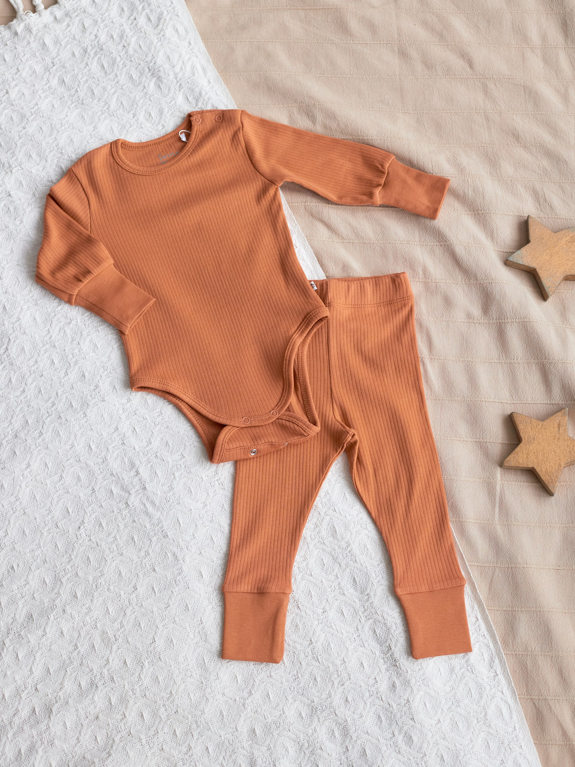 Фотосъемка детских боди Екатеринбург товары для малышей Wildberries ВБ Ozon предметка Екб заказать цена. Фотограф Екатеринбург Анастасия Жерновская | Маркетплейсы и нейрофото