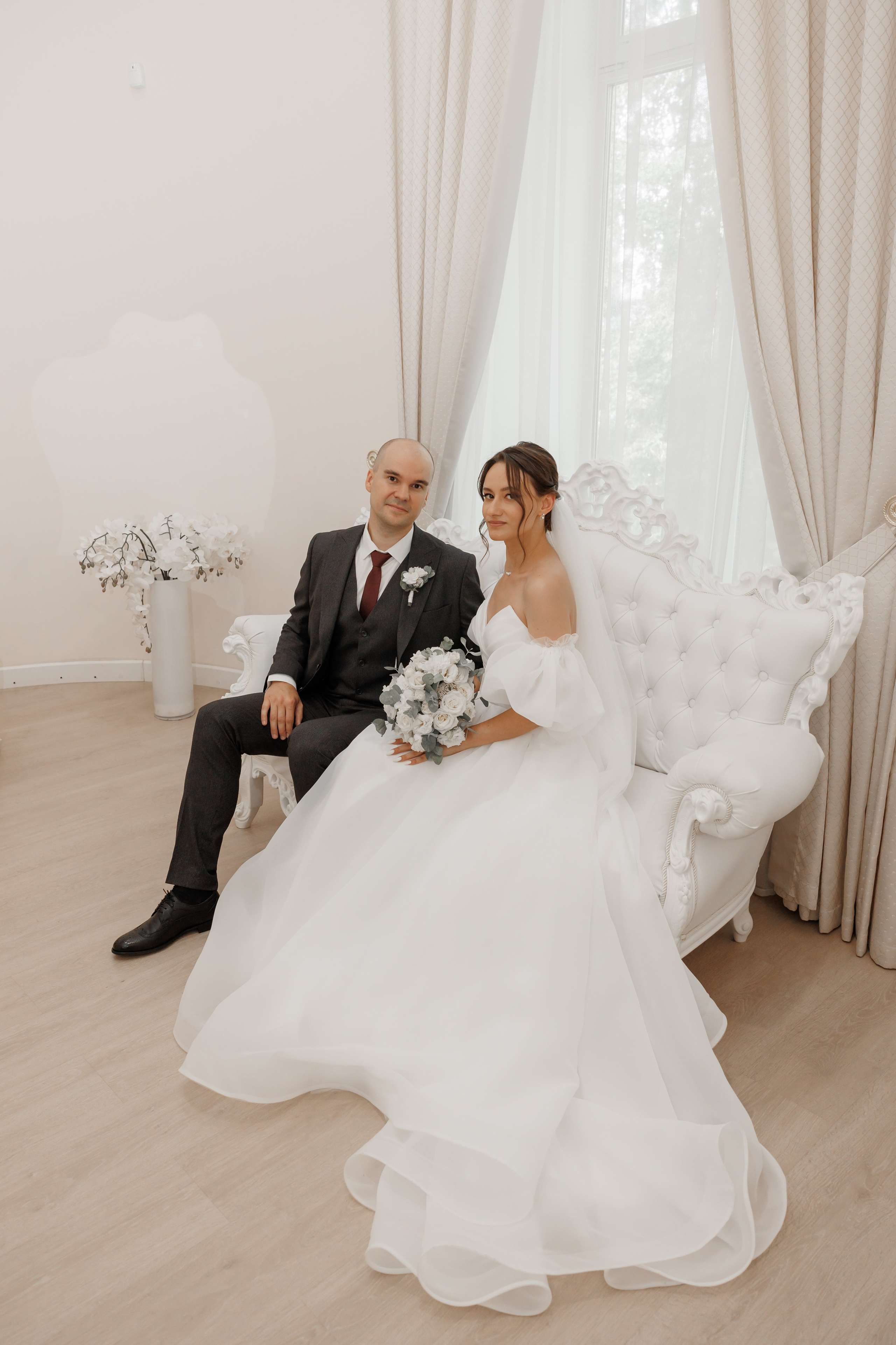 Полина и Дмитрий, загородный клуб «Барин», ЗАГС в г. Пушкино. Свадебный и репортажный фотограф (Москва, Королев и другие)