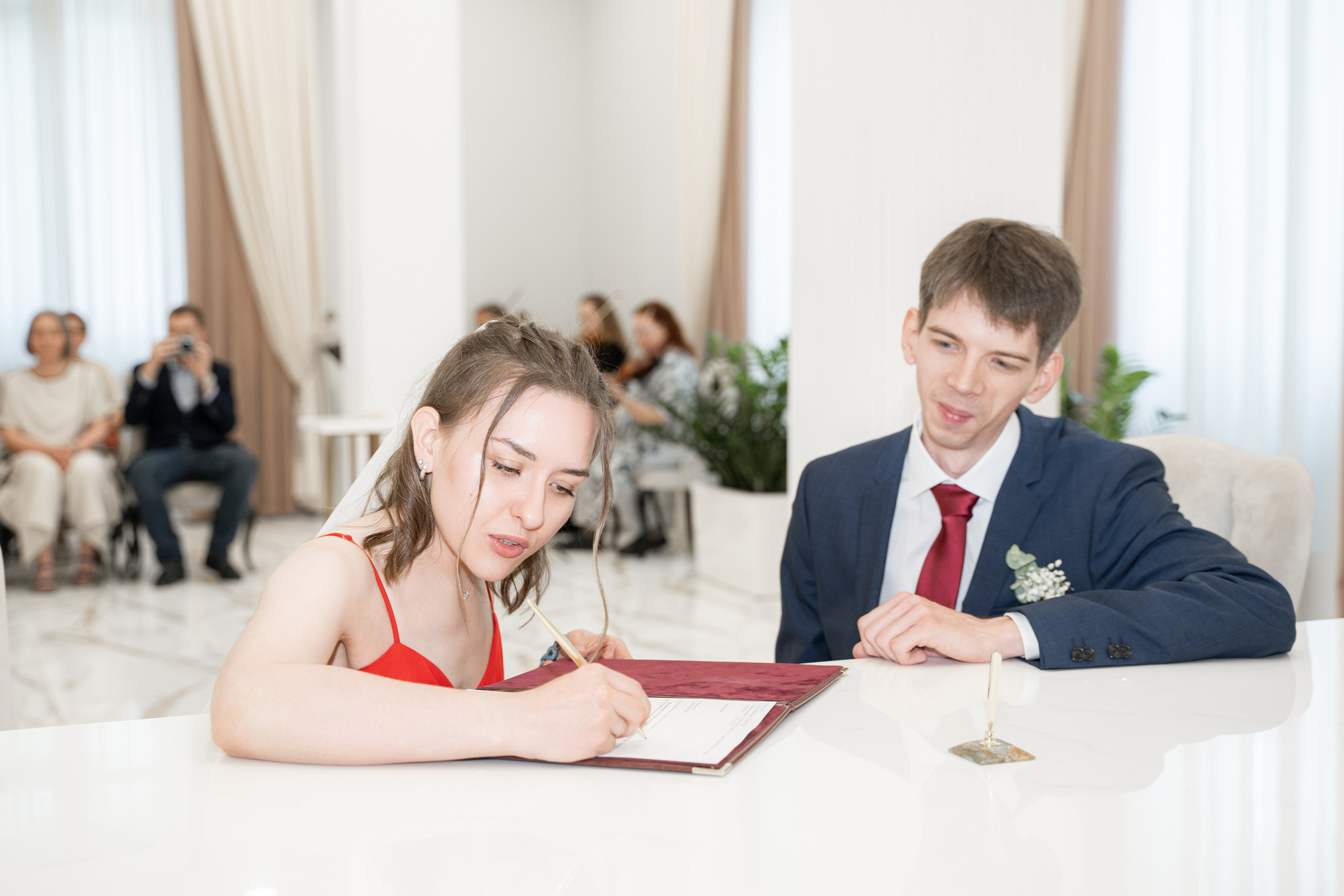 Гоша & Женя | Роспись, прогулка под дождем. Свадебный фотограф Москва Инесса Зверева