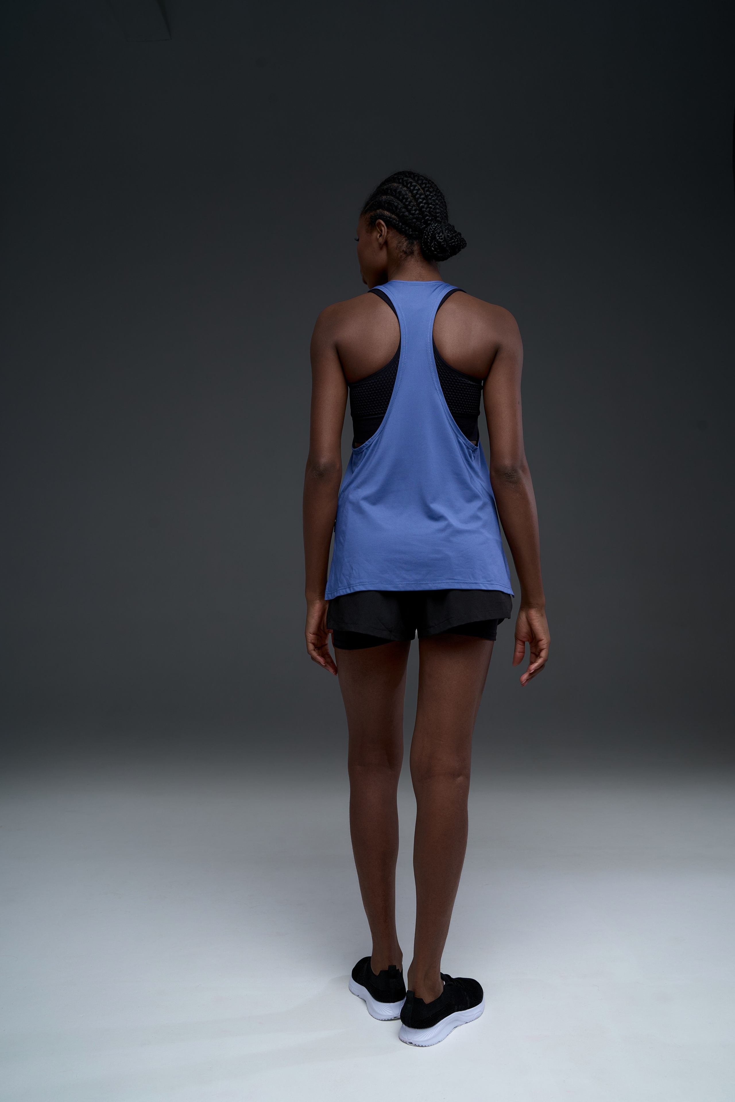 Спортивные футболки. Фотограф для маркетплейсов в Москве