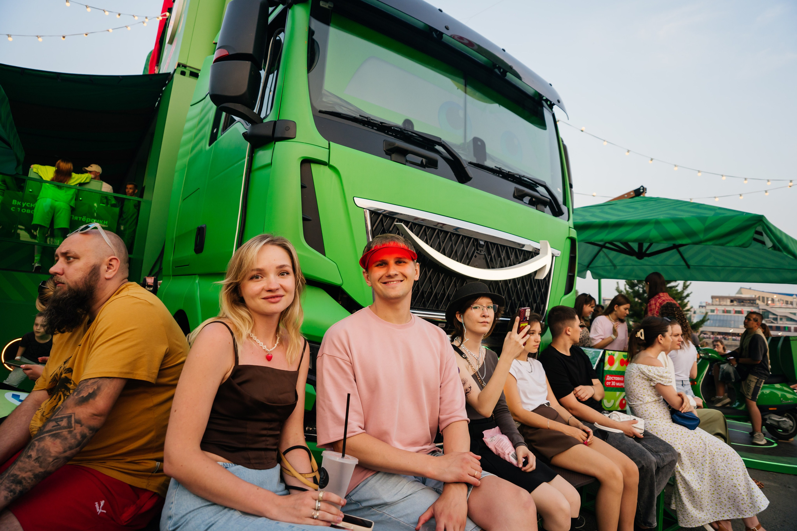 Пятерочка на VK фесте. Видеограф и Фотограф в Челябинске Ксения и Владимир Рюмины