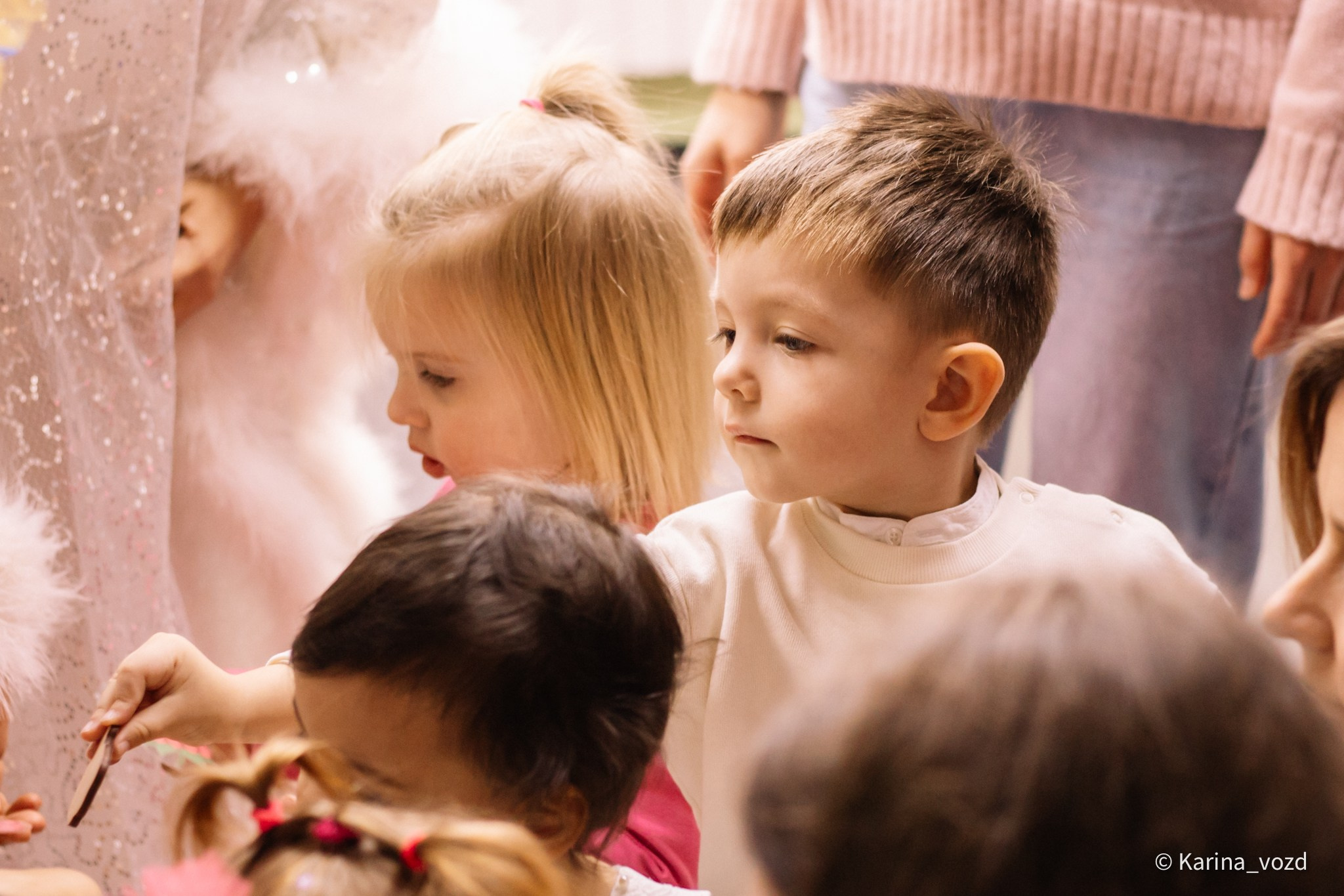 Новогодняя елочка для малышей в творческом бюро «Зеленая груша». Репортажный фотограф в Москве и Зеленограде Karina-vozd