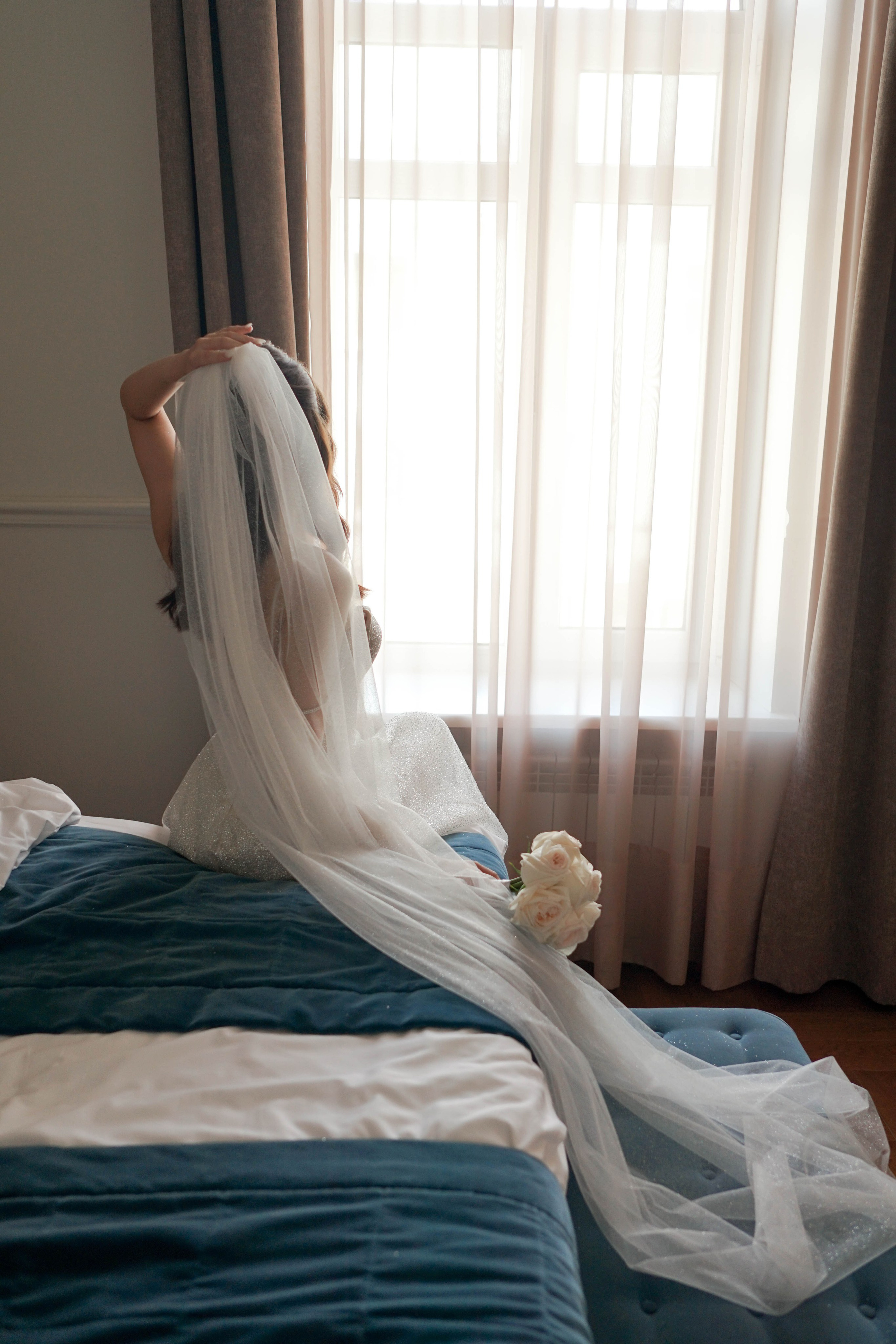 Яна и Никита: сборы в отеле, регистрация и банкет. Фотограф в Иркутске