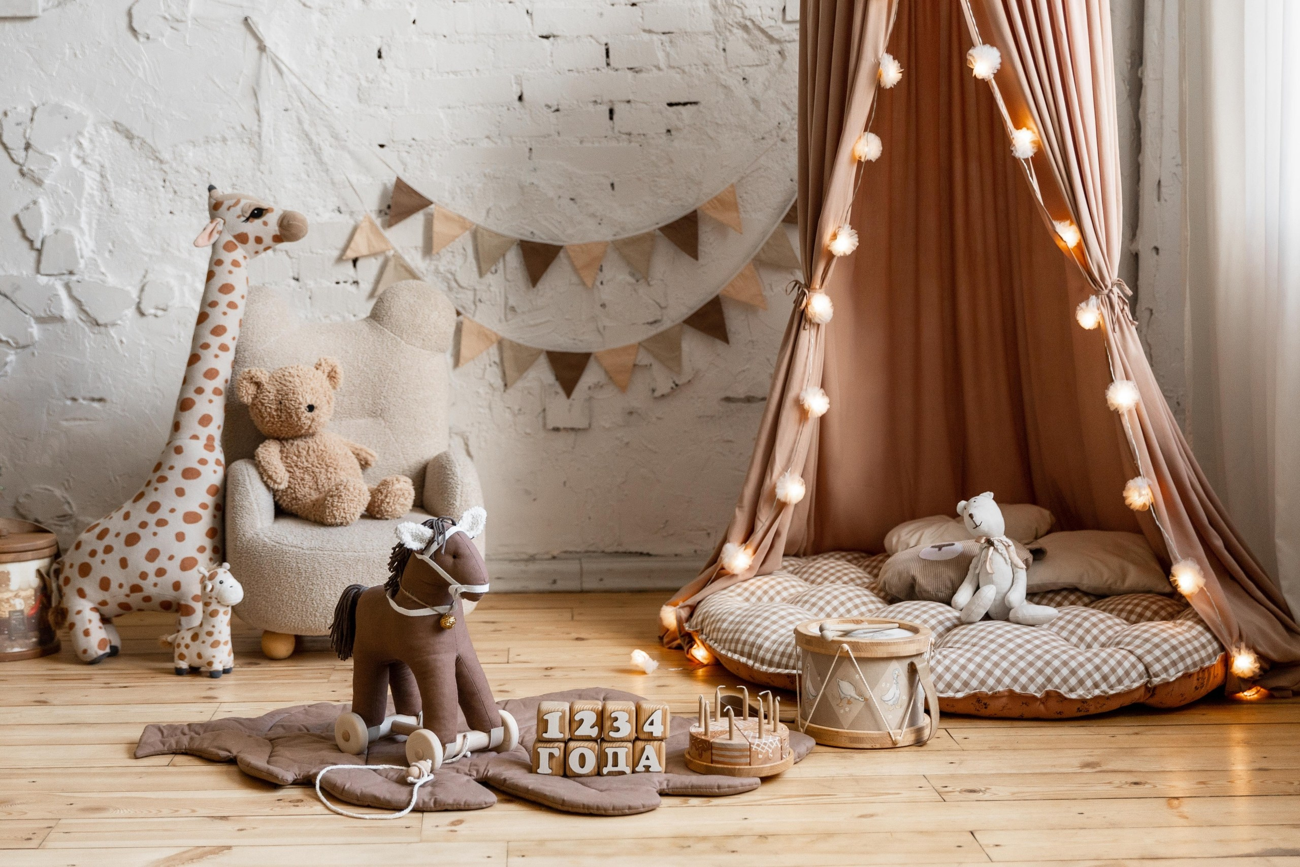 Подборка фотостудий с фотографиями интерьера. Свадебный и семейный фотограф и видеограф в Екатеринбурге Полянские Тимур и Анастасия