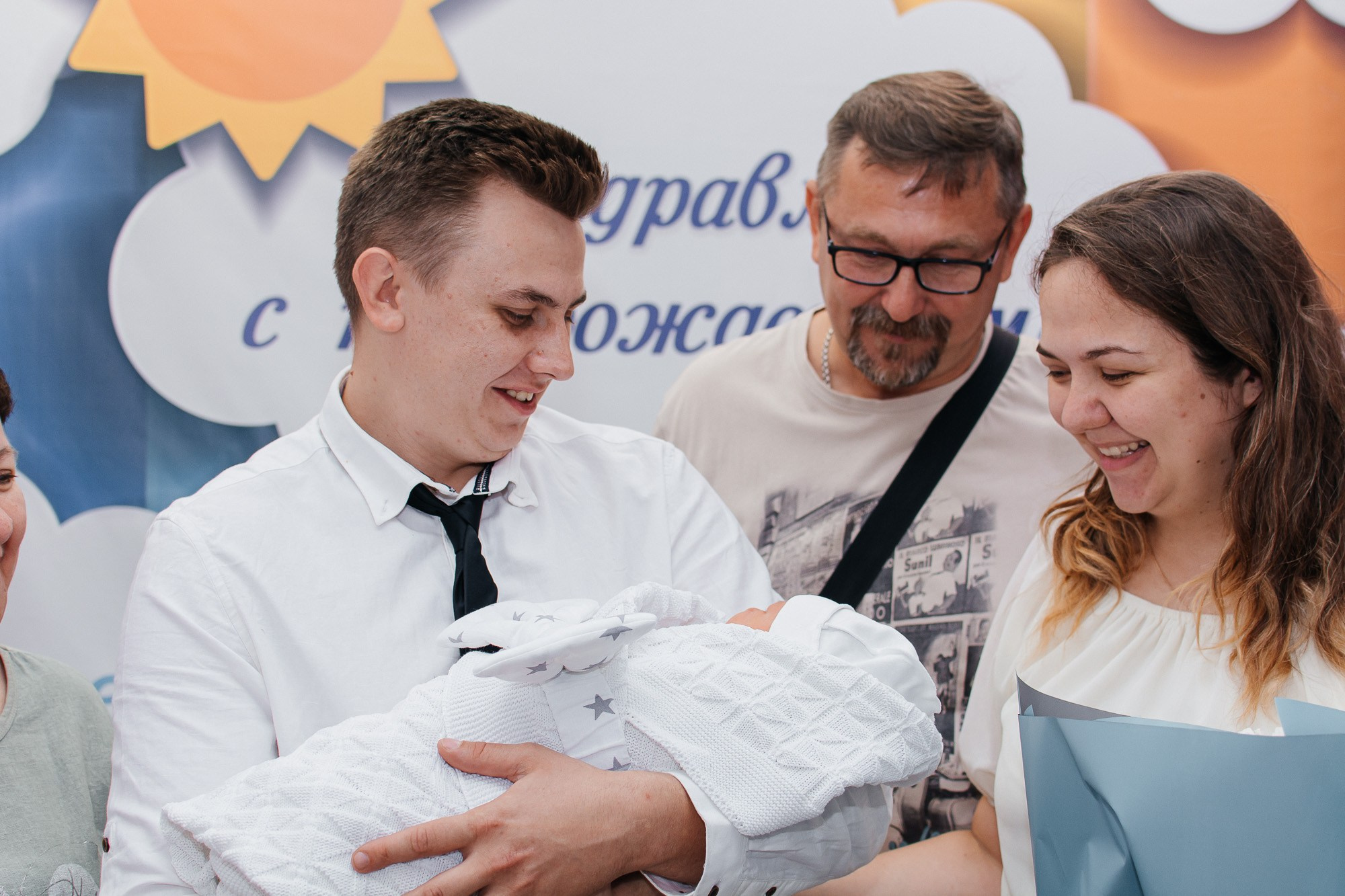 Выписка из роддома. Фотограф Ростов-на-Дону | фототерапевт