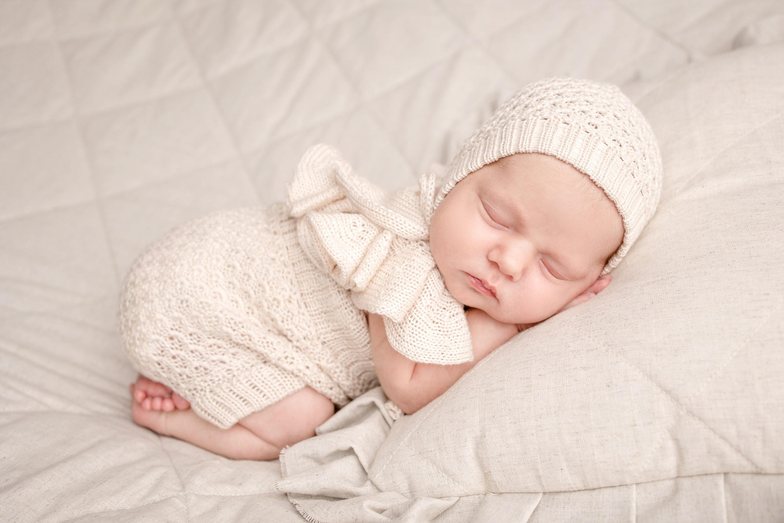 Нежная и милая фотосессия первых дней жизни Вашего ребенка в Минске. Фотограф новорождённых Минск — стоимость newborn фотосессии в Минске