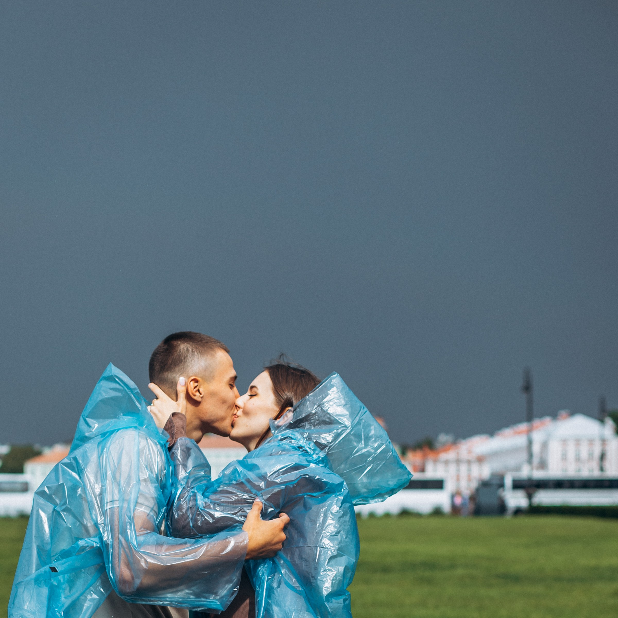Максим и Екатерина в августе. Фотопрогулка в Петербурге. Индивидуальный и семейный фотограф в Санкт-Петербурге