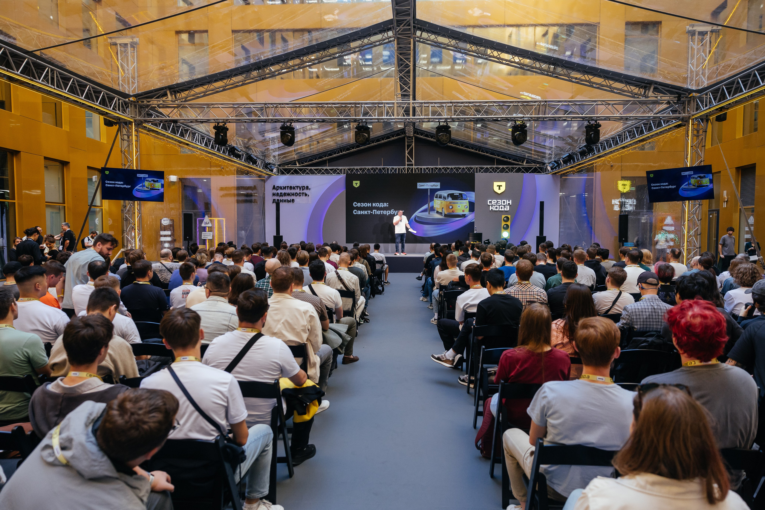 Снимал репортаж для «Газпром нефть», Газстройпром, Росатом, ОЗОН, Мегафон, ВТБ, Т-Банк, Unilever, Материа Медика Холдинг. Фотограф Serg-Epic — Сергей Клепиков