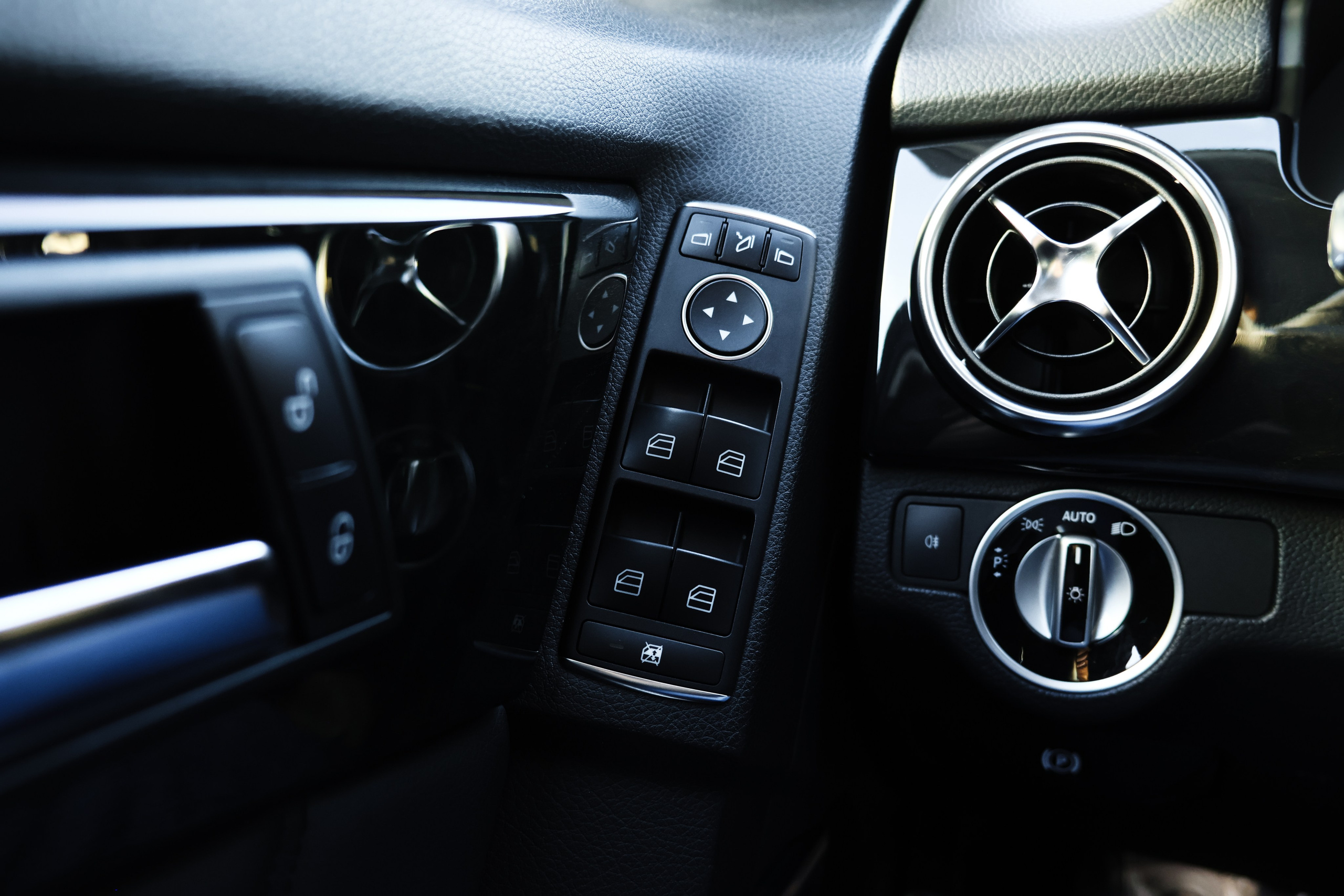 Mercedes-Benz GLK. Photo-nk