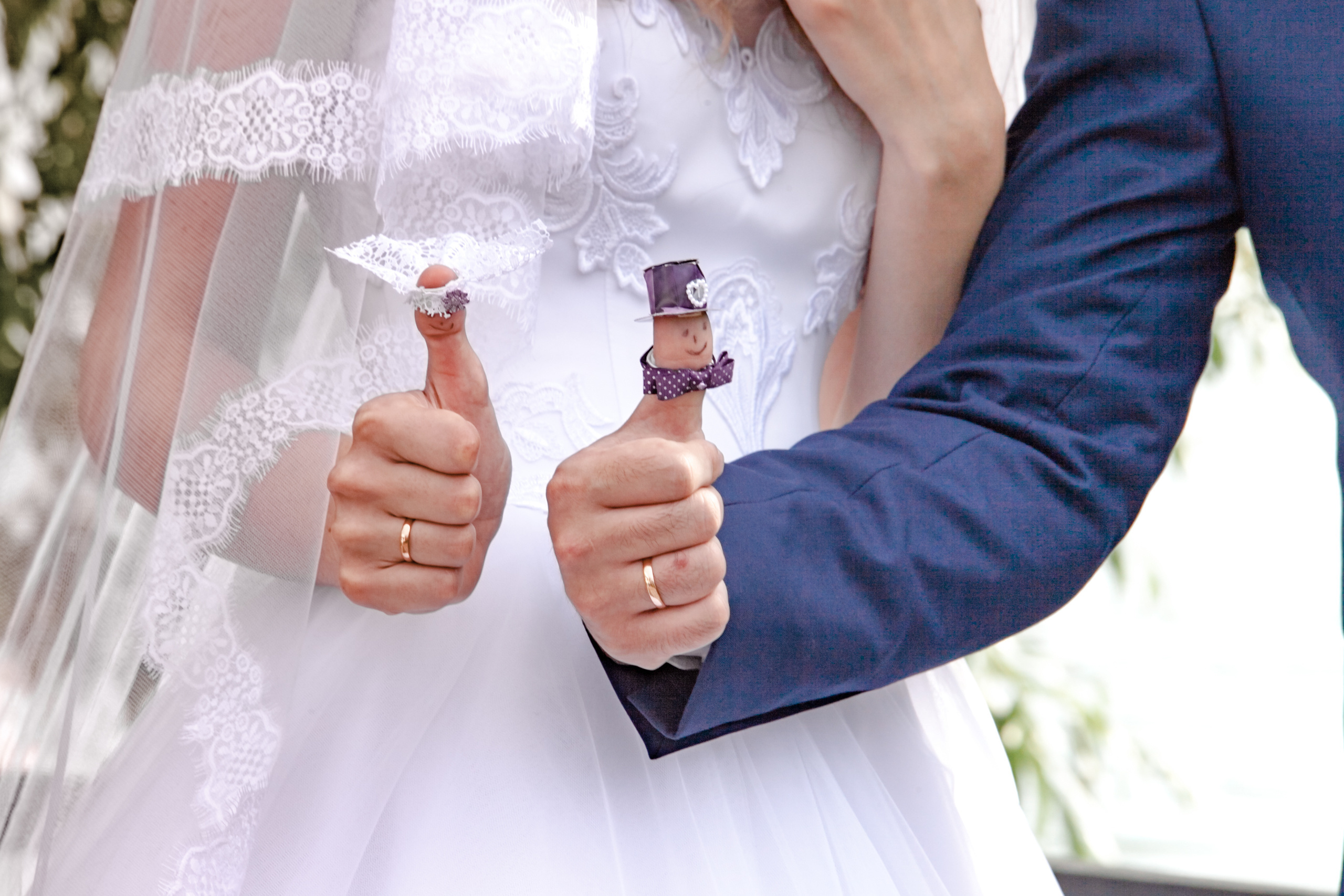 фотограф на свадьбу в Новороссийске, свадебный фотограф Новороссийск, семейный фотограф Новороссийск,  свадебная фотосессия в Новороссийске, фото невесты, фото жениха, фотомолодых, фотосессия в ЗАГСе Новороссийска, фотосессия церемонии, свадебная фотосессия на прогулке , фотопрогулка в Новороссийске, невеста, жених, букет невесты, платье невесты, гости на свадьбе, горько молодым