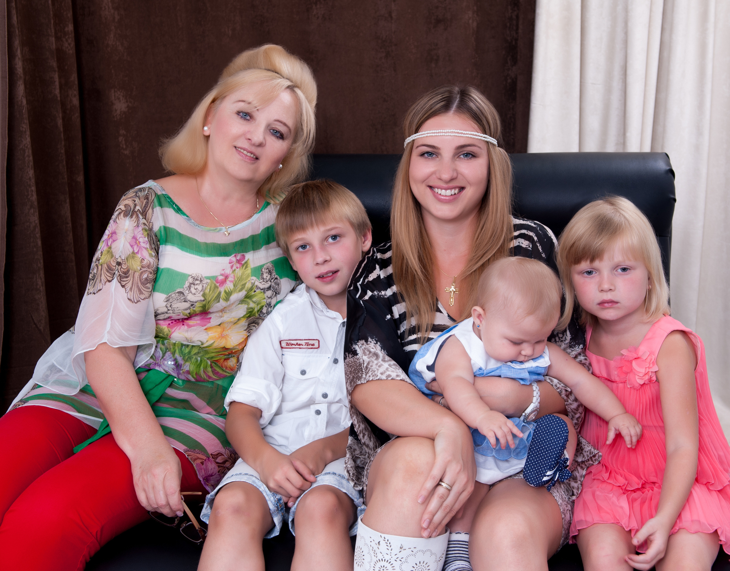 семейный фотограф новороссийск, семейная фотосессия новороссийск, фотосессия в абрау, семейный фотограф в новороссийске,семейный и детский фотограф в новороссийске, семейная фотосессия в новороссийске,  детская фотосессия в новороссийске, фотограф новороссийск, абрау-дюрсо, геленджик, анапа,
фотограф на свадьбу в Новороссийске, свадебный фотограф Новороссийск, семейный фотограф Новороссийск,  свадебная фотосессия в Новороссийске, фото невесты, фото жениха, фотомолодых, фотосессия в ЗАГСе Новороссийска, фотосессия церемонии, свадебная фотосессия на прогулке , фотопрогулка в Новороссийске, невеста, жених, букет невесты, платье невесты, гости на свадьбе, студийная фотосессия в новороссийске, портретная фотосъёмка новороссийск