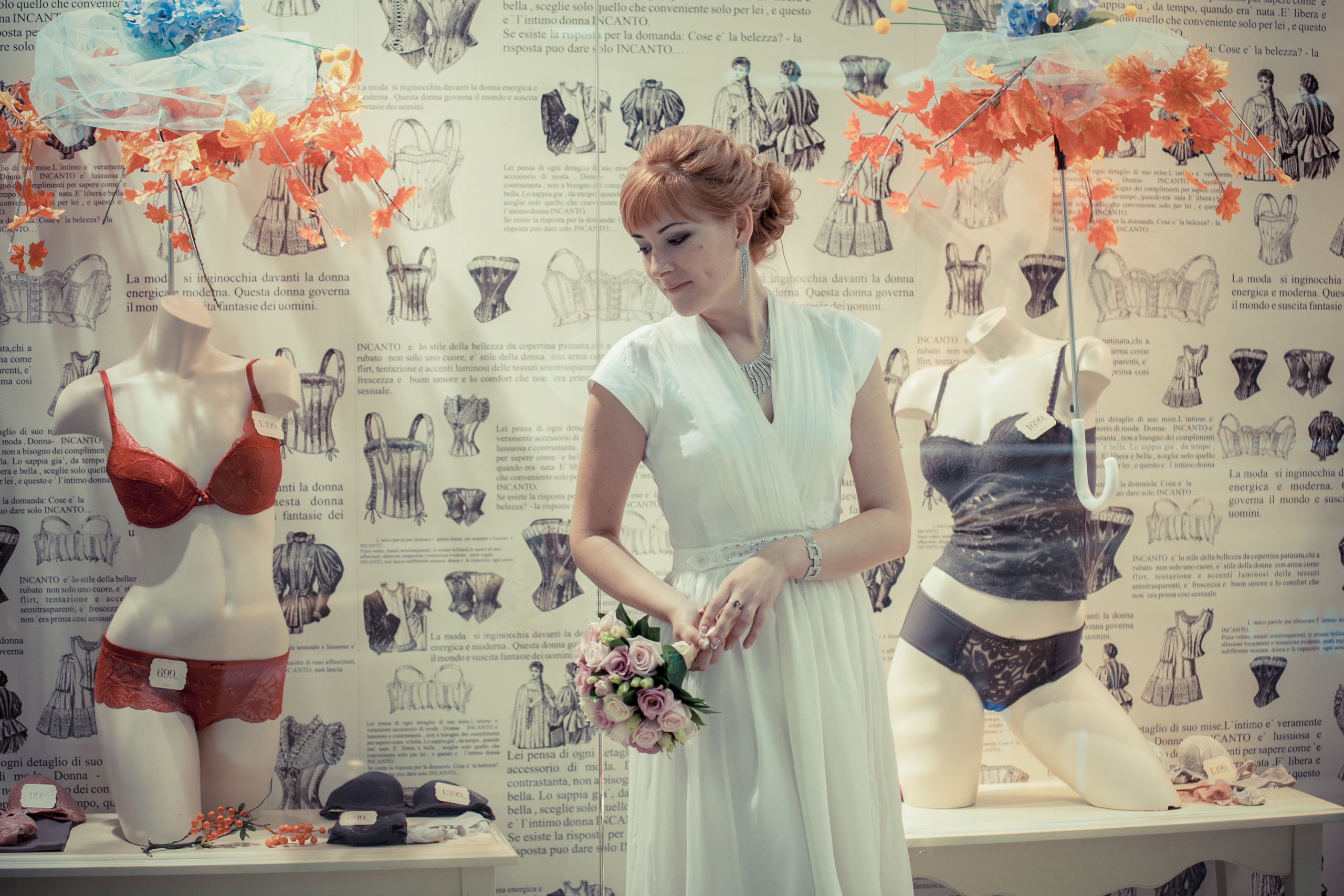 фотограф на свадьбу в Новороссийске, свадебный фотограф Новороссийск, семейный фотограф Новороссийск,  свадебная фотосессия в Новороссийске, фото невесты, фото жениха, фотомолодых, фотосессия в ЗАГСе Новороссийска, фотосессия церемонии, свадебная фотосессия на прогулке , фотопрогулка в Новороссийске, невеста, жених, букет невесты, платье невесты, гости на свадьбе, горько молодым