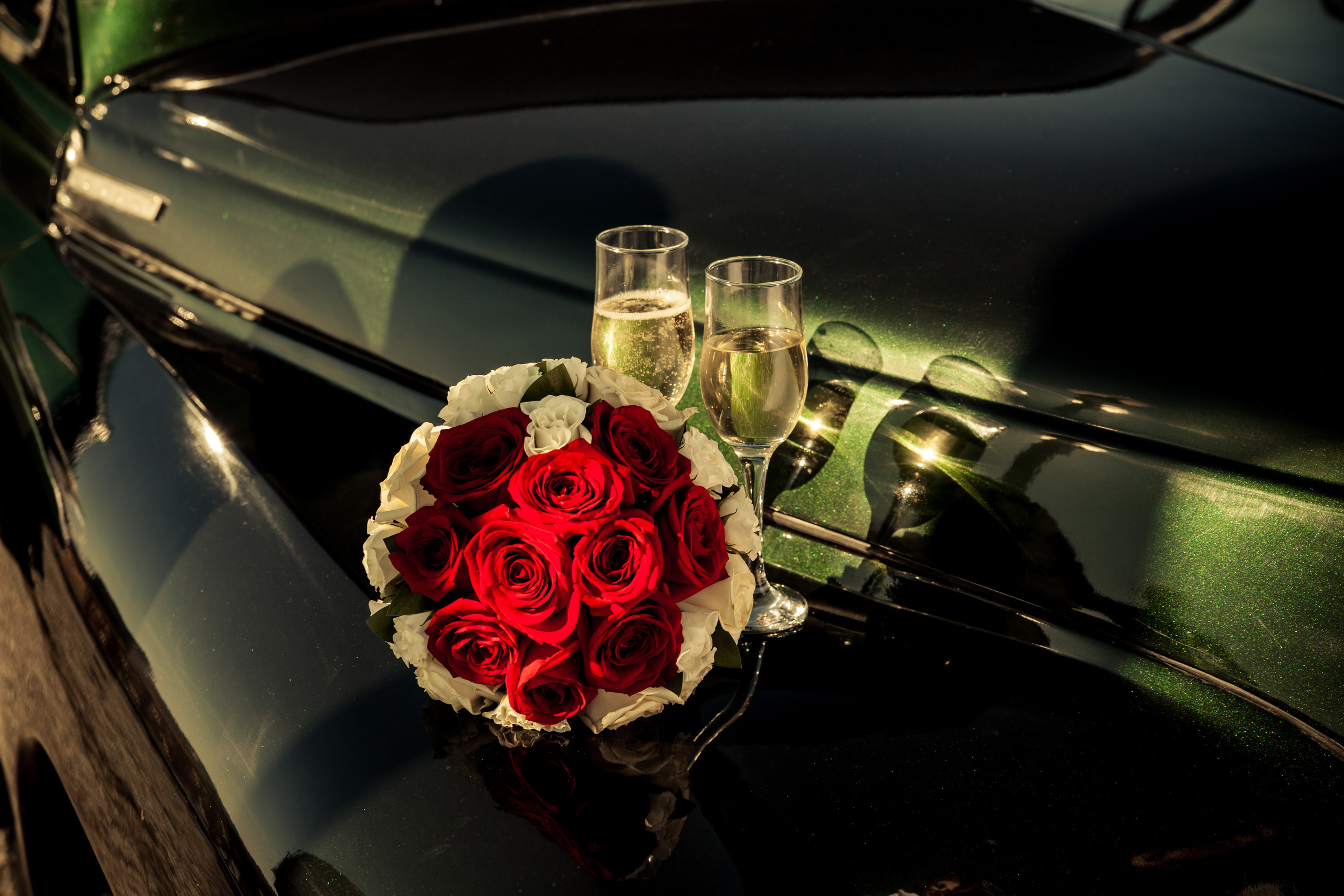 фотограф на свадьбу в Новороссийске, свадебный фотограф Новороссийск, семейный фотограф Новороссийск,  свадебная фотосессия в Новороссийске, фото невесты, фото жениха, фотомолодых, фотосессия в ЗАГСе Новороссийска, фотосессия церемонии, свадебная фотосессия на прогулке , фотопрогулка в Новороссийске, невеста, жених, букет невесты, платье невесты, гости на свадьбе, горько молодым