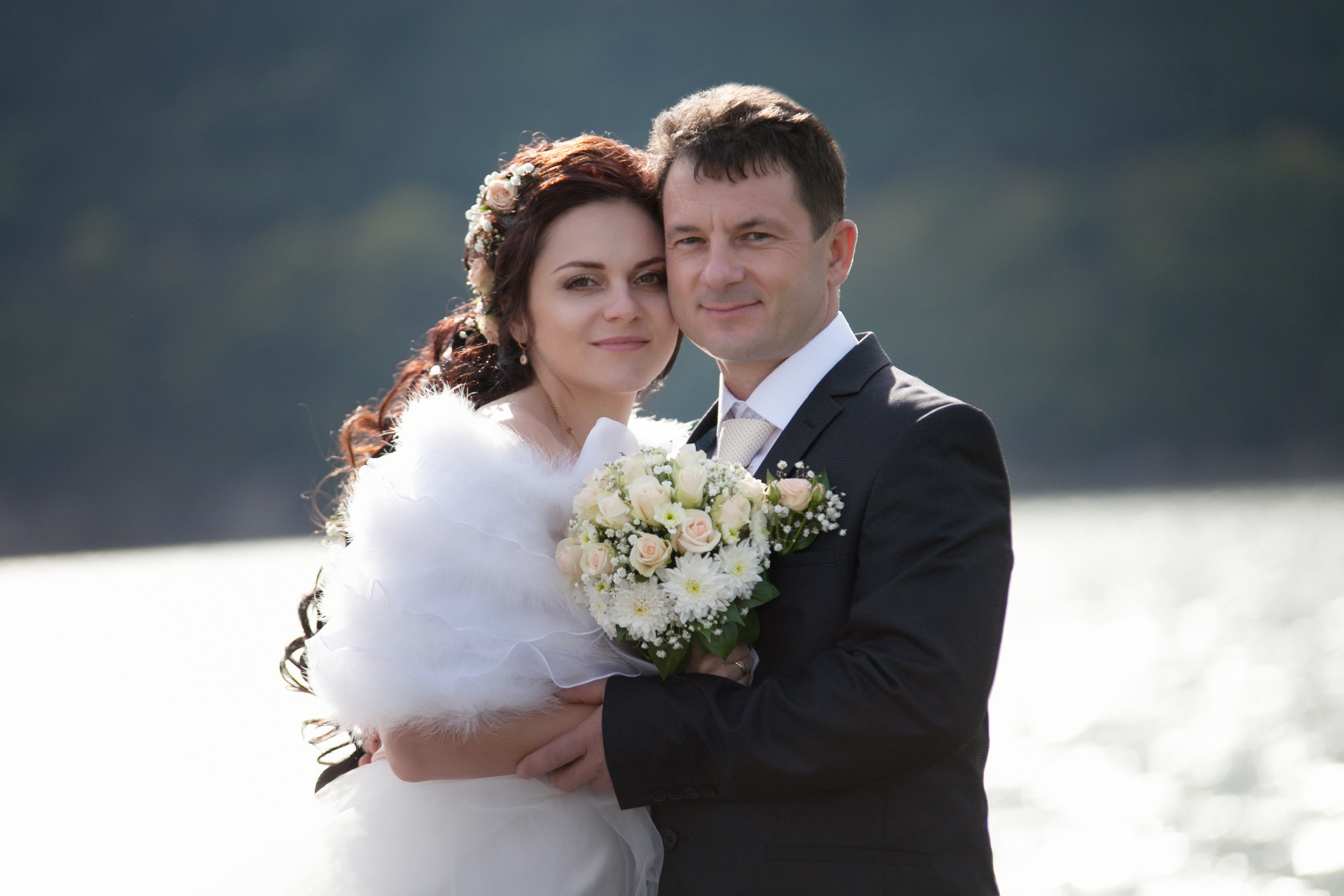 фотограф на свадьбу в Новороссийске, свадебный фотограф Новороссийск, семейный фотограф Новороссийск,  свадебная фотосессия в Новороссийске, фото невесты, фото жениха, фотомолодых, фотосессия в ЗАГСе Новороссийска, фотосессия церемонии, свадебная фотосессия на прогулке , фотопрогулка в Новороссийске, невеста, жених, букет невесты, платье невесты, гости на свадьбе, горько молодым