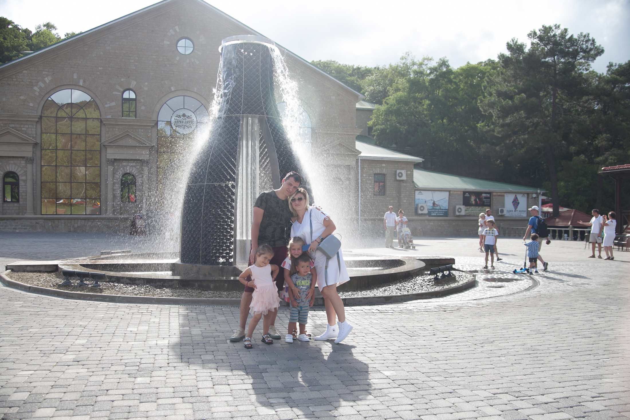 семейный фотограф новороссийск, семейная фотосессия новороссийск, фотосессия в абрау, семейный фотограф в новороссийске,семейный и детский фотограф в новороссийске, семейная фотосессия в новороссийске,  детская фотосессия в новороссийске, фотограф новороссийск, абрау-дюрсо, геленджик, анапа,
фотограф на свадьбу в Новороссийске, свадебный фотограф Новороссийск, семейный фотограф Новороссийск,  свадебная фотосессия в Новороссийске, фото невесты, фото жениха, фотомолодых, фотосессия в ЗАГСе Новороссийска, фотосессия церемонии, свадебная фотосессия на прогулке , фотопрогулка в Новороссийске, невеста, жених, букет невесты, платье невесты, гости на свадьбе, 
