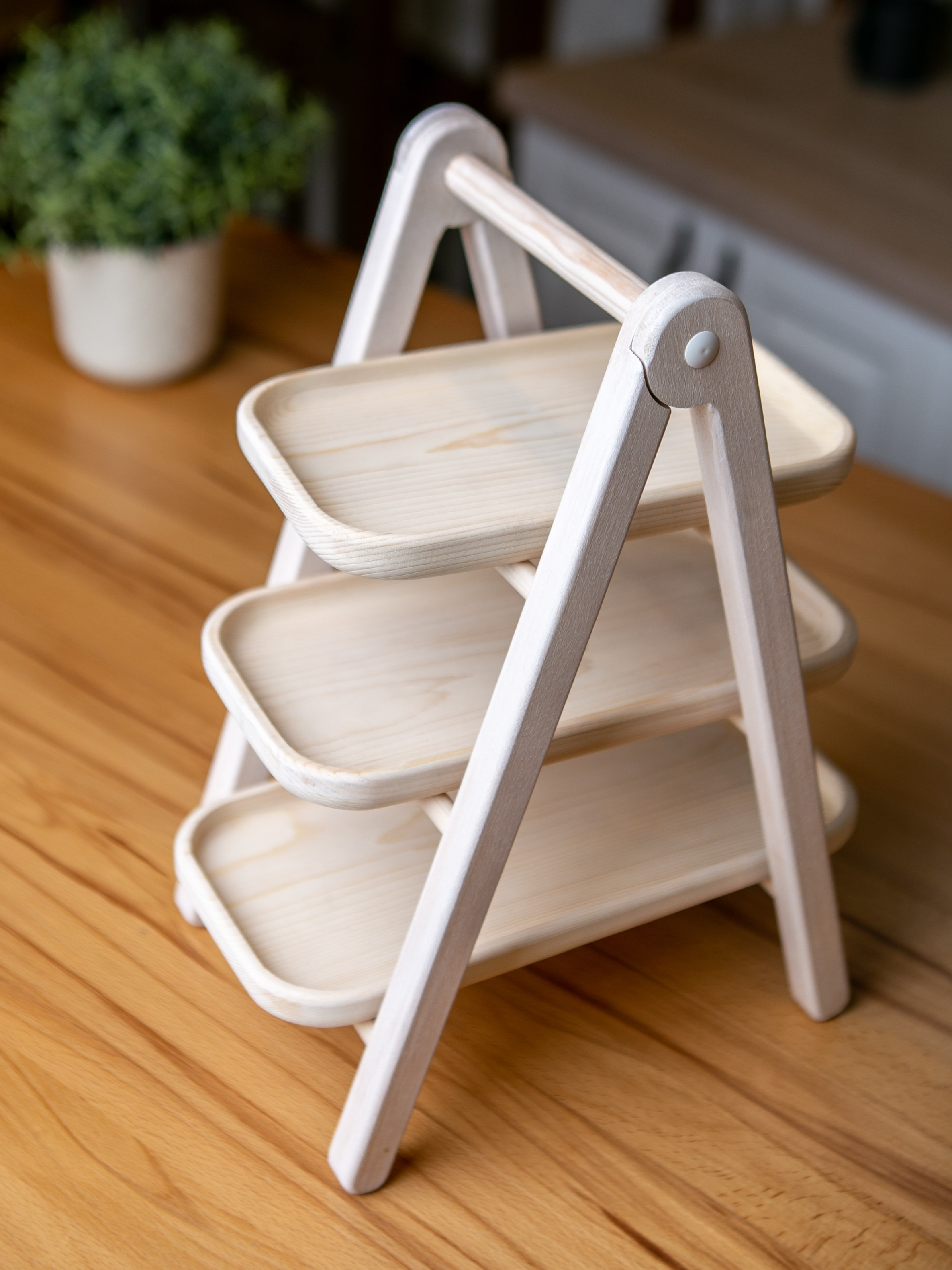 Подносы и этажерки. Контент фотограф, съемка для маркетплейсов, фуд съемка и репортажи в Новосибирске Ралия Галеева