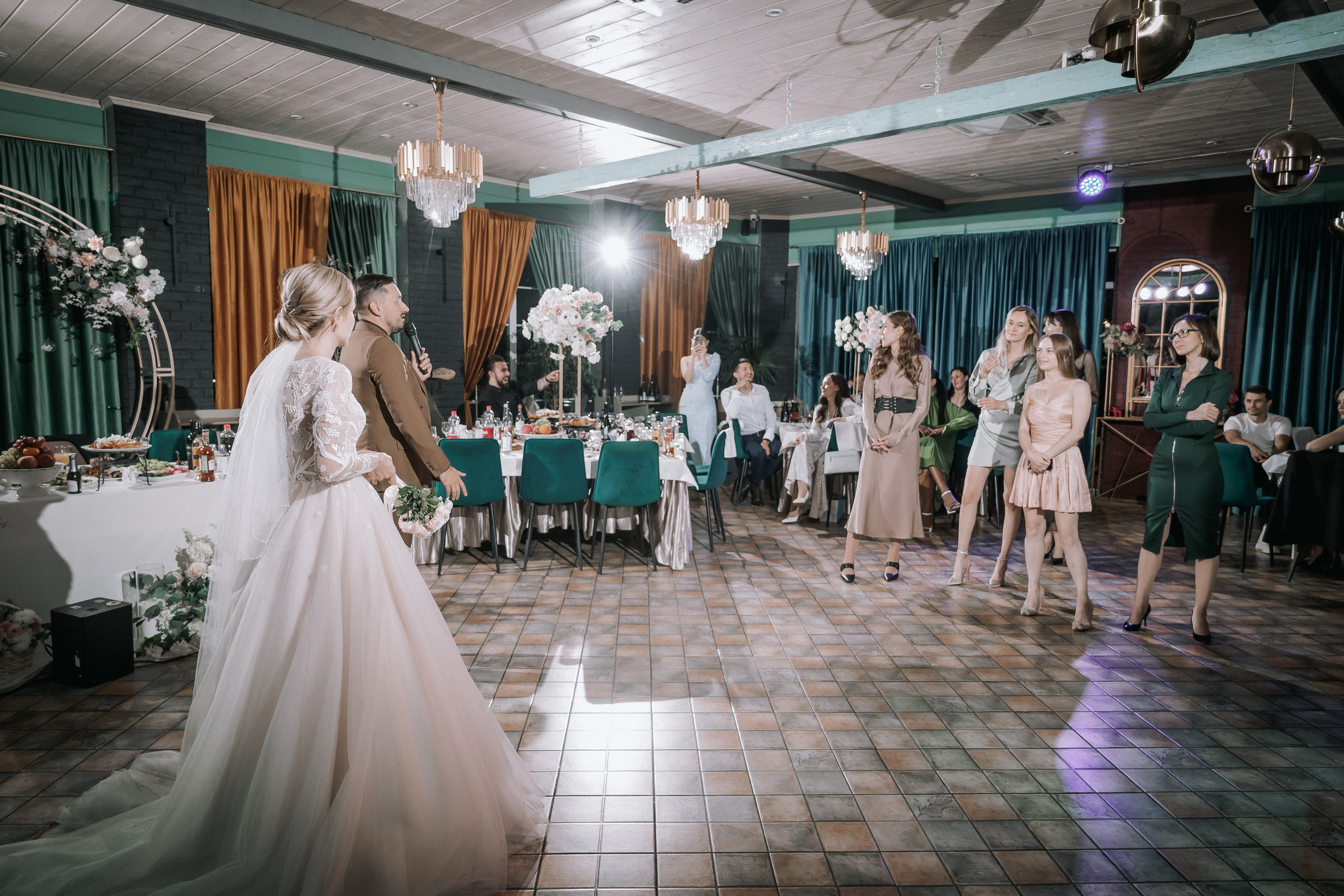 Свадебный день. Дарья и Джем. Свадебная фотография. Арина Рубах