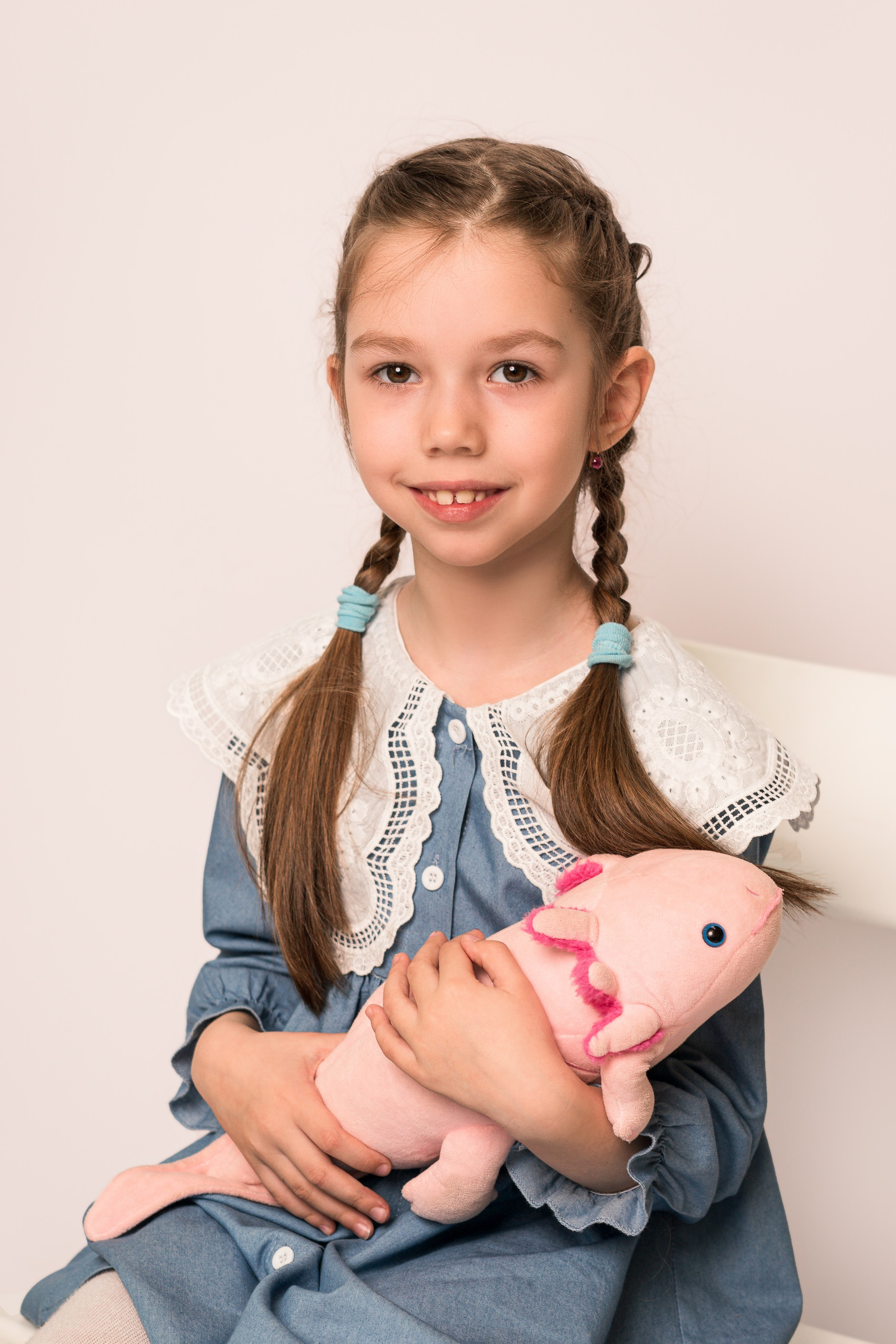 Детский сад, портреты белый фон. Фотограф Шунова Саша