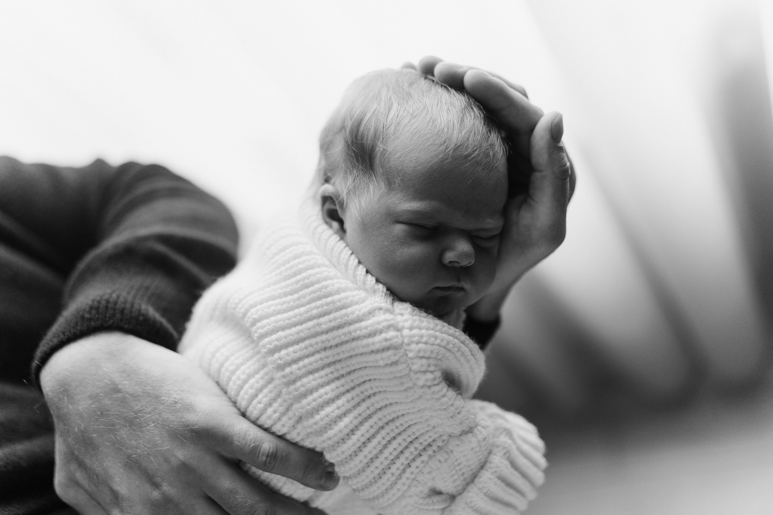 Blac & wight. Фотограф Новорожденных в Москве. Семейные истории в стиле LIFE